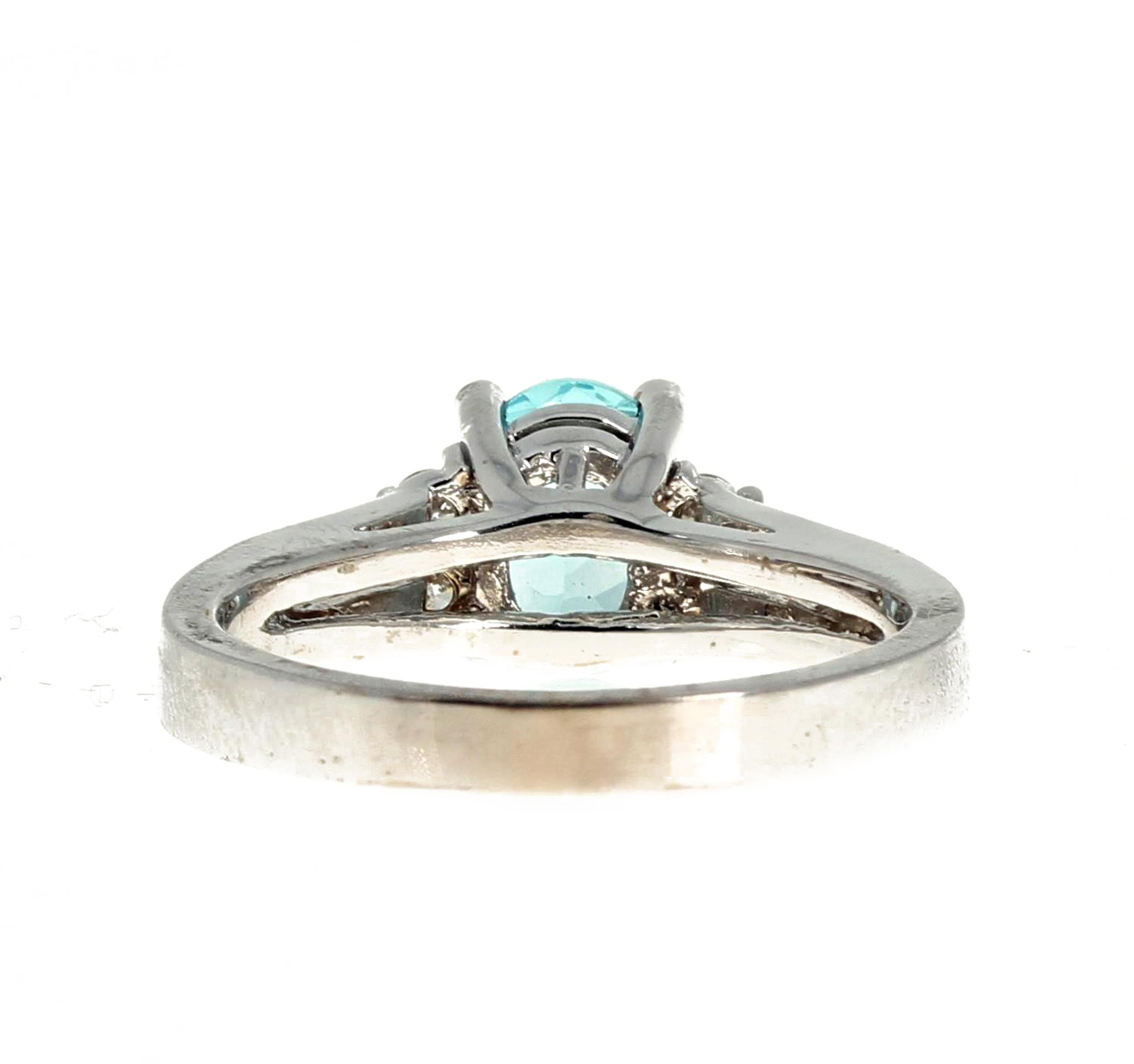 Mixed Cut AJD Brilliant Blue Natural 1.25 Ct Apatite & White Diamonds Gold Ring For Sale