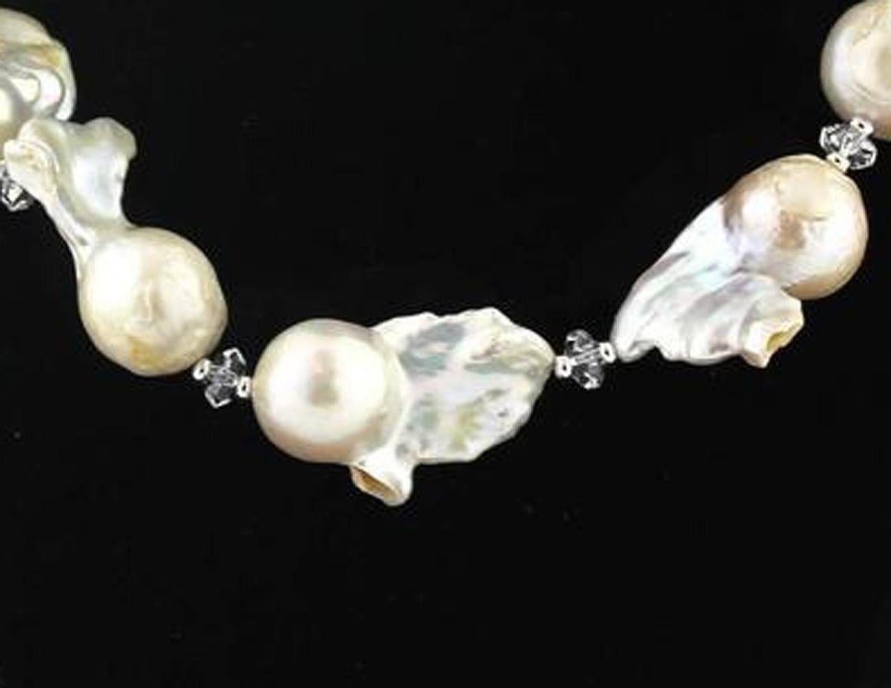 Gemjunky Dramatic Beautiful Large Handmade Baroque Pearl Necklace In New Condition In Raleigh, NC