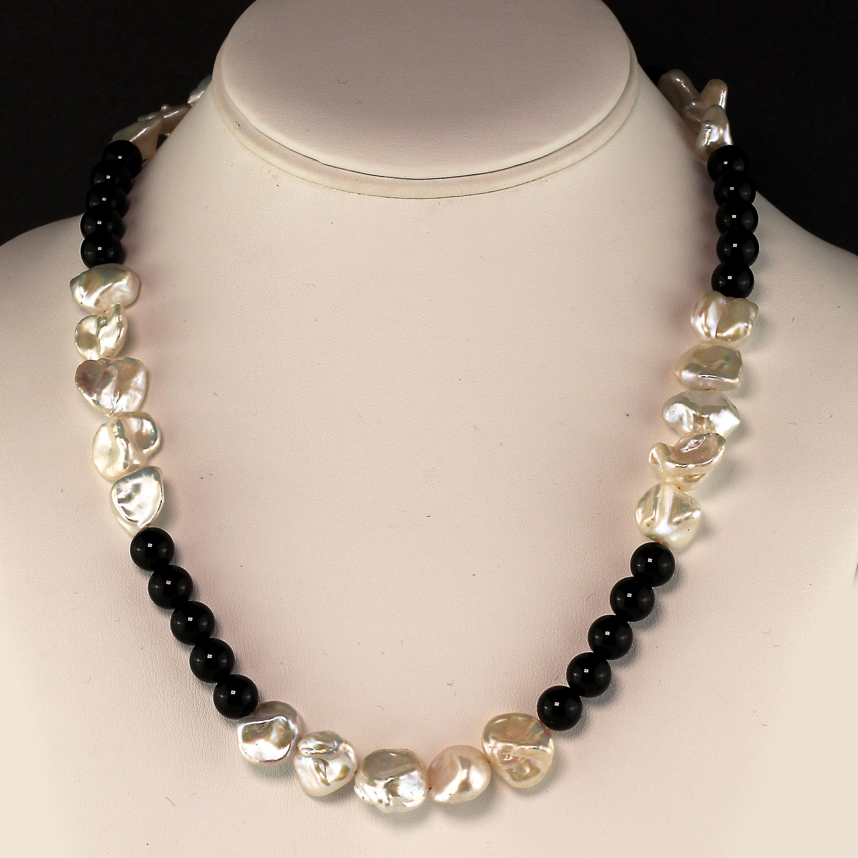 Women's or Men's Gemjunky Elegant Black Onyx and White Pearl Necklace