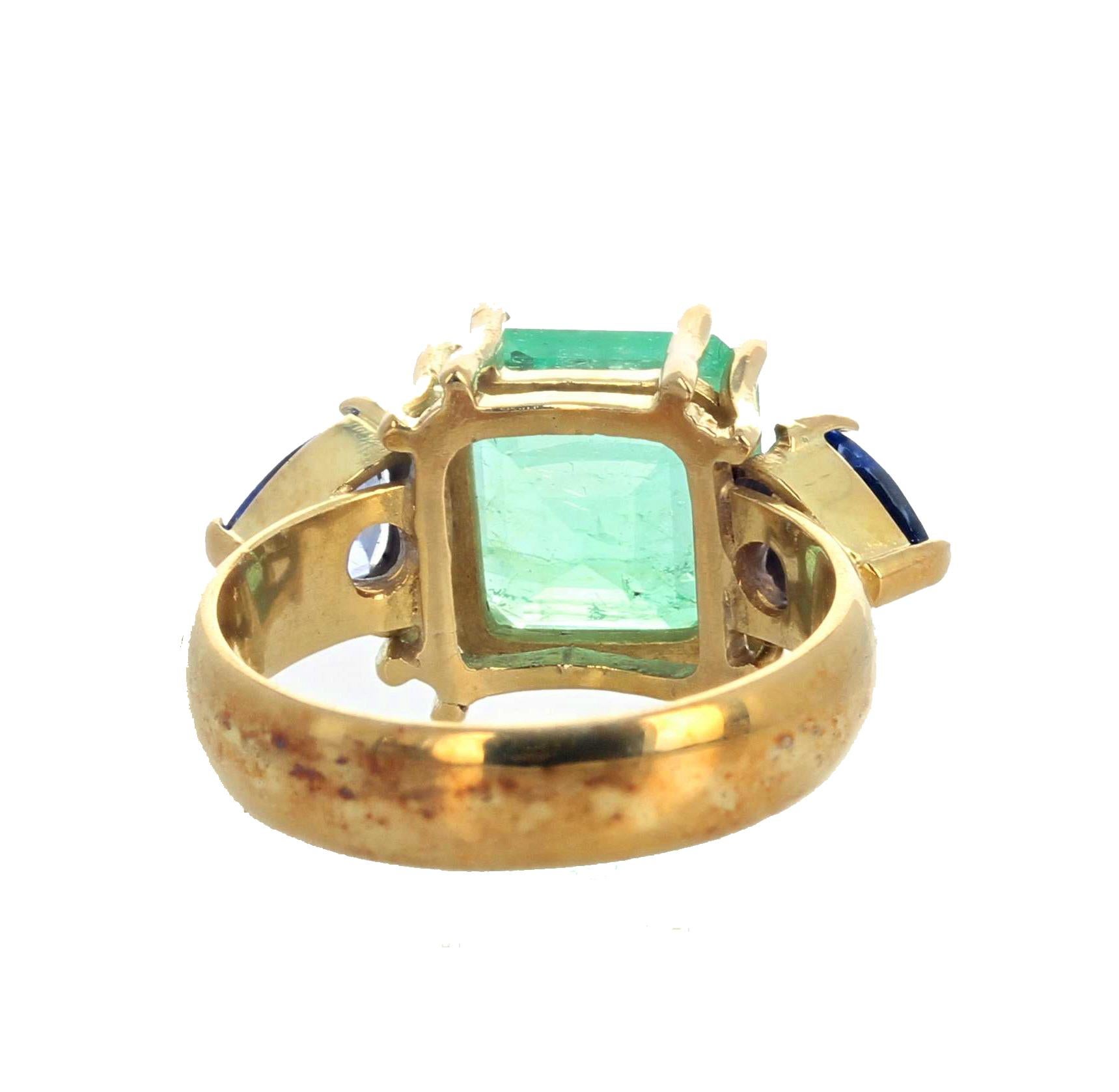 Gemjunky Elegant 2.8 Ct. Emerald & Natural Blue Tanzanite 18K Gold Cocktail Ring 4