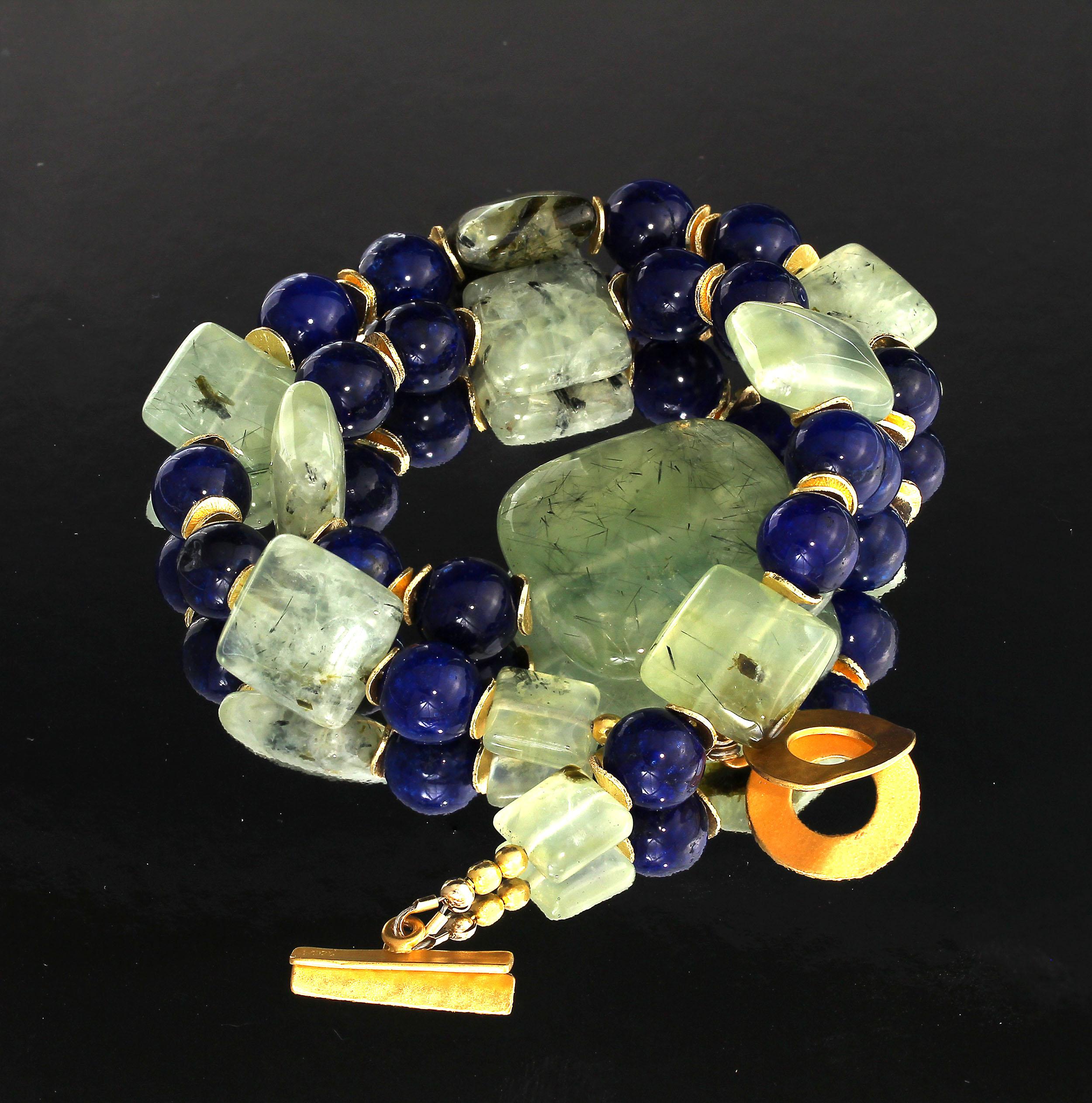 AJD Elegant Green Prehnite and Blue Agate Choker Necklace In New Condition In Raleigh, NC