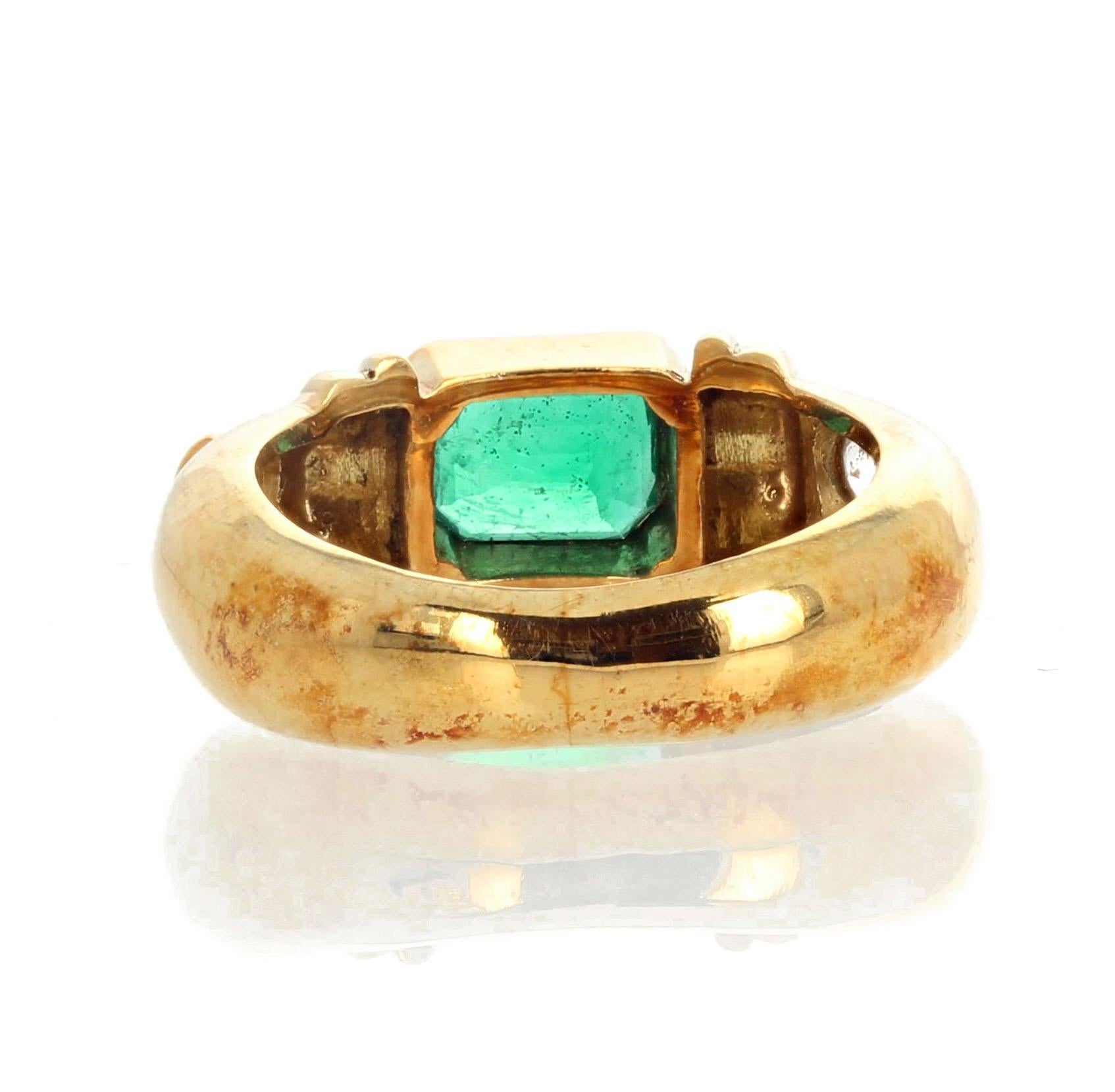 Women's or Men's AJD Absolutely Exquisite RARE Natural Colombian Emerald &Sapphire 18Kt Gold Ring