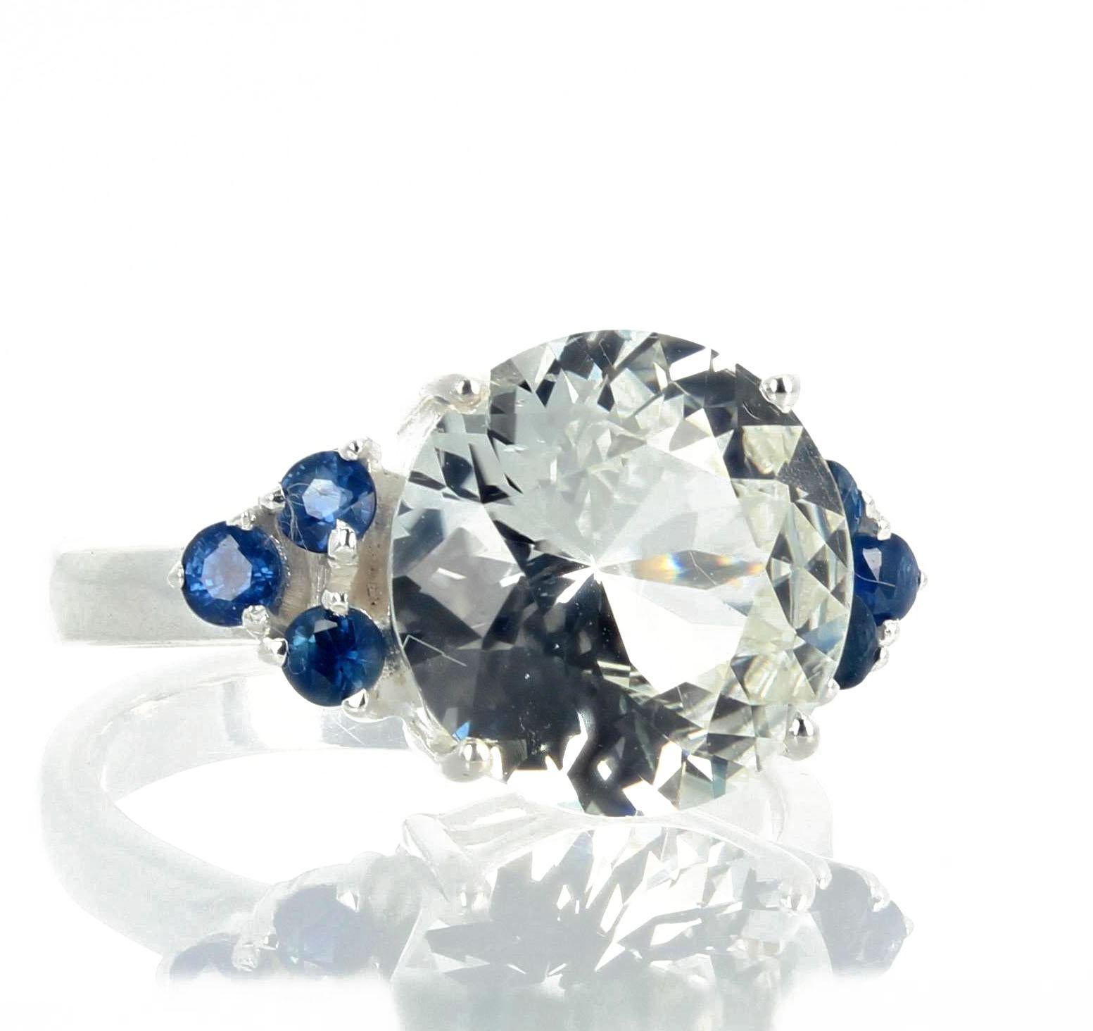 AJD Glittering 6.52 Carat Natural Fiery White Zircon & Blue Sapphires Ring For Sale 4