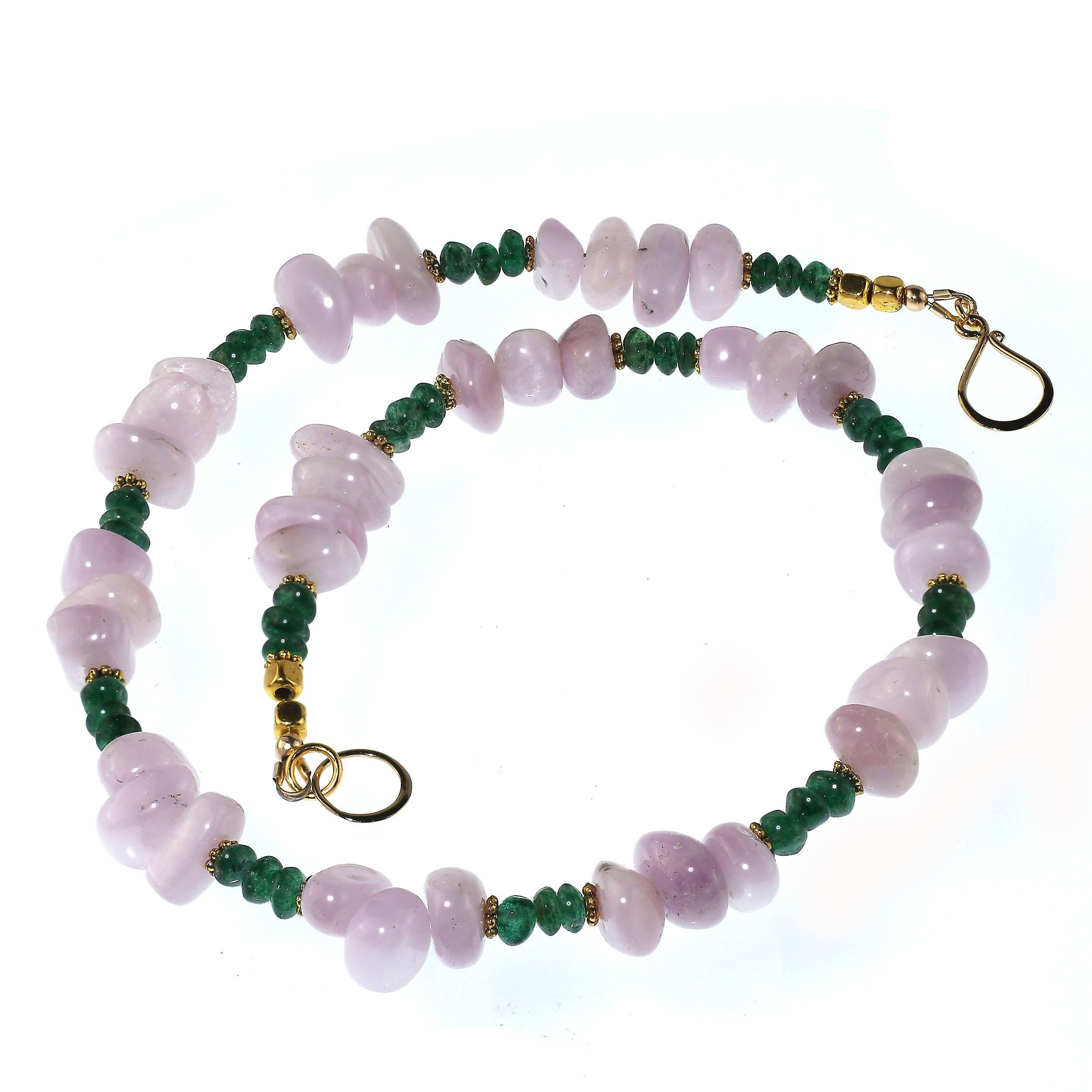AJD Glowing Kunzite and Aventurine Necklace for Summer Fun For Sale 4
