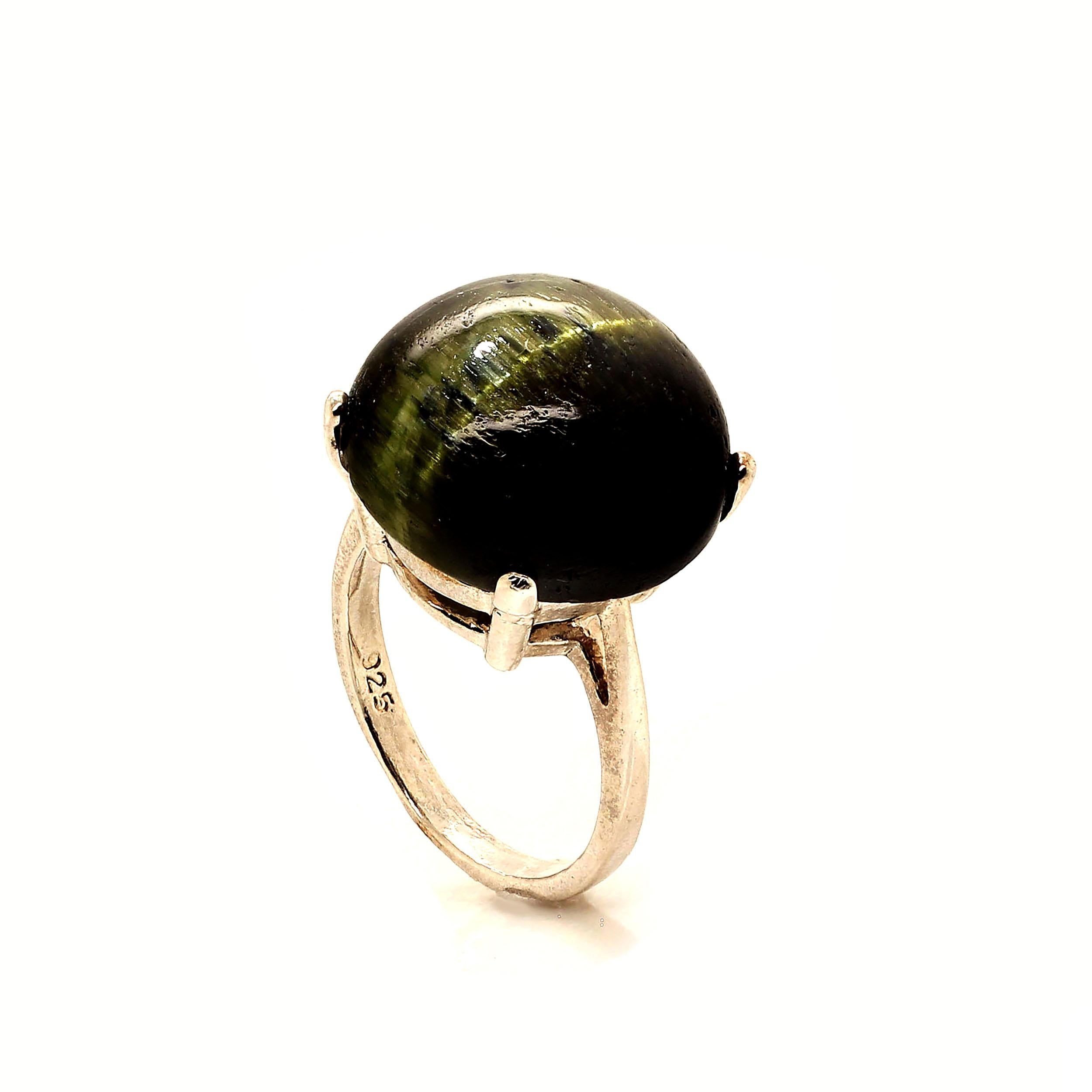 Gemjunky Green Cat's Eye Cabochon in Sterling Silver Ring 8