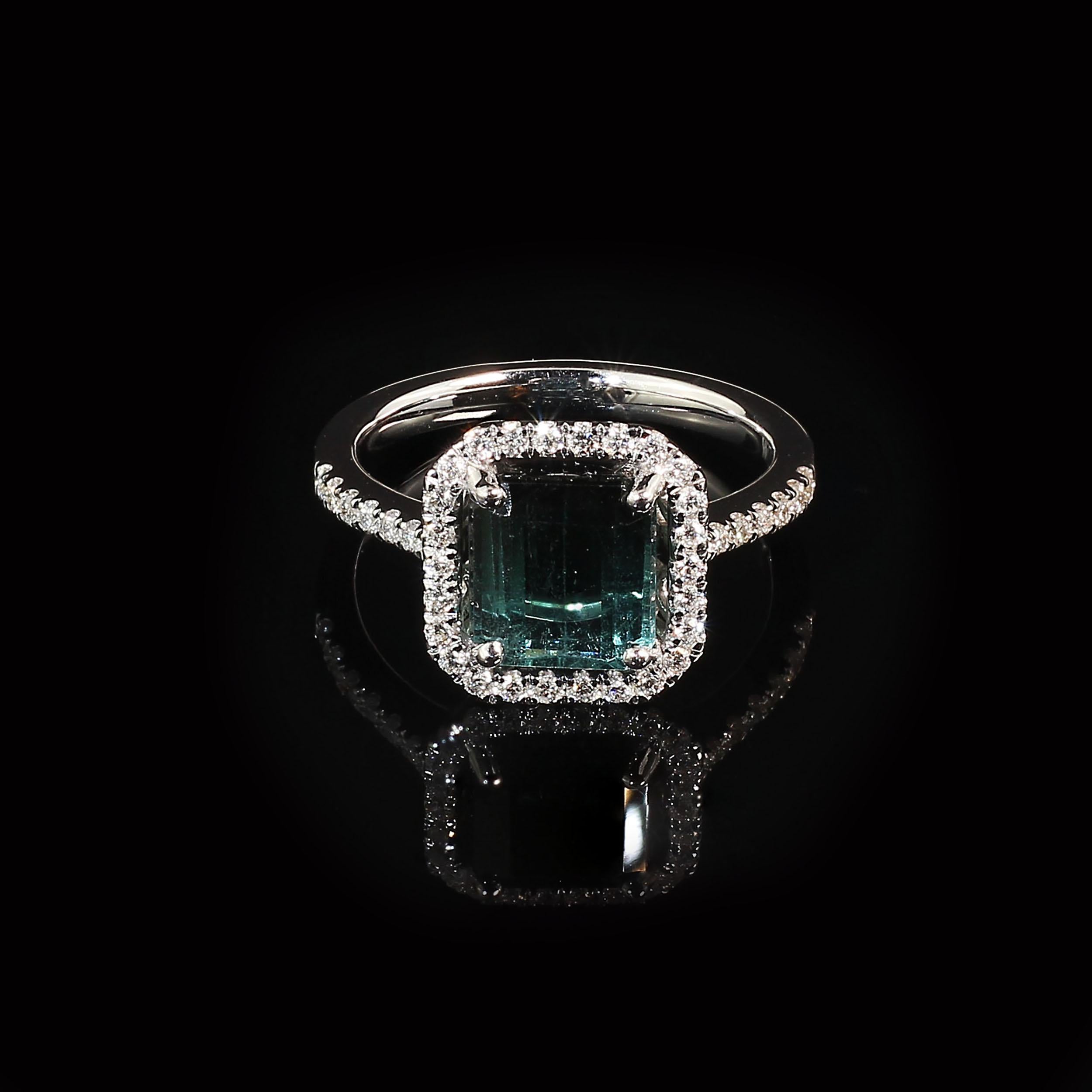 AJD Gorgeous Green Tourmaline and Diamond Dinner Ring In New Condition For Sale In Raleigh, NC