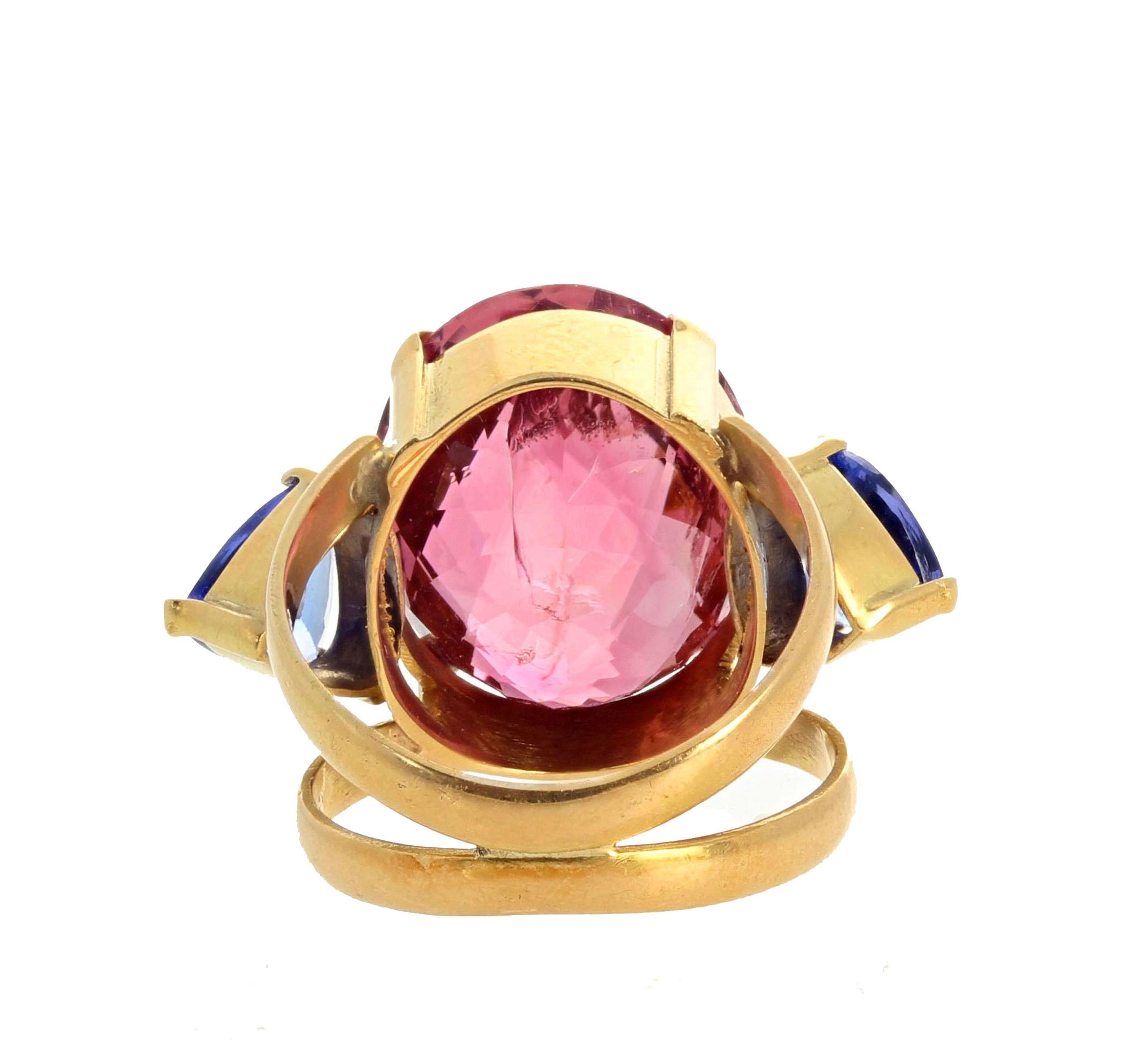 AJD Hollywood 16 Karat glitzernder rosa Turmalin & Tansanit 18Kt Gold Ring im Zustand „Neu“ im Angebot in Raleigh, NC