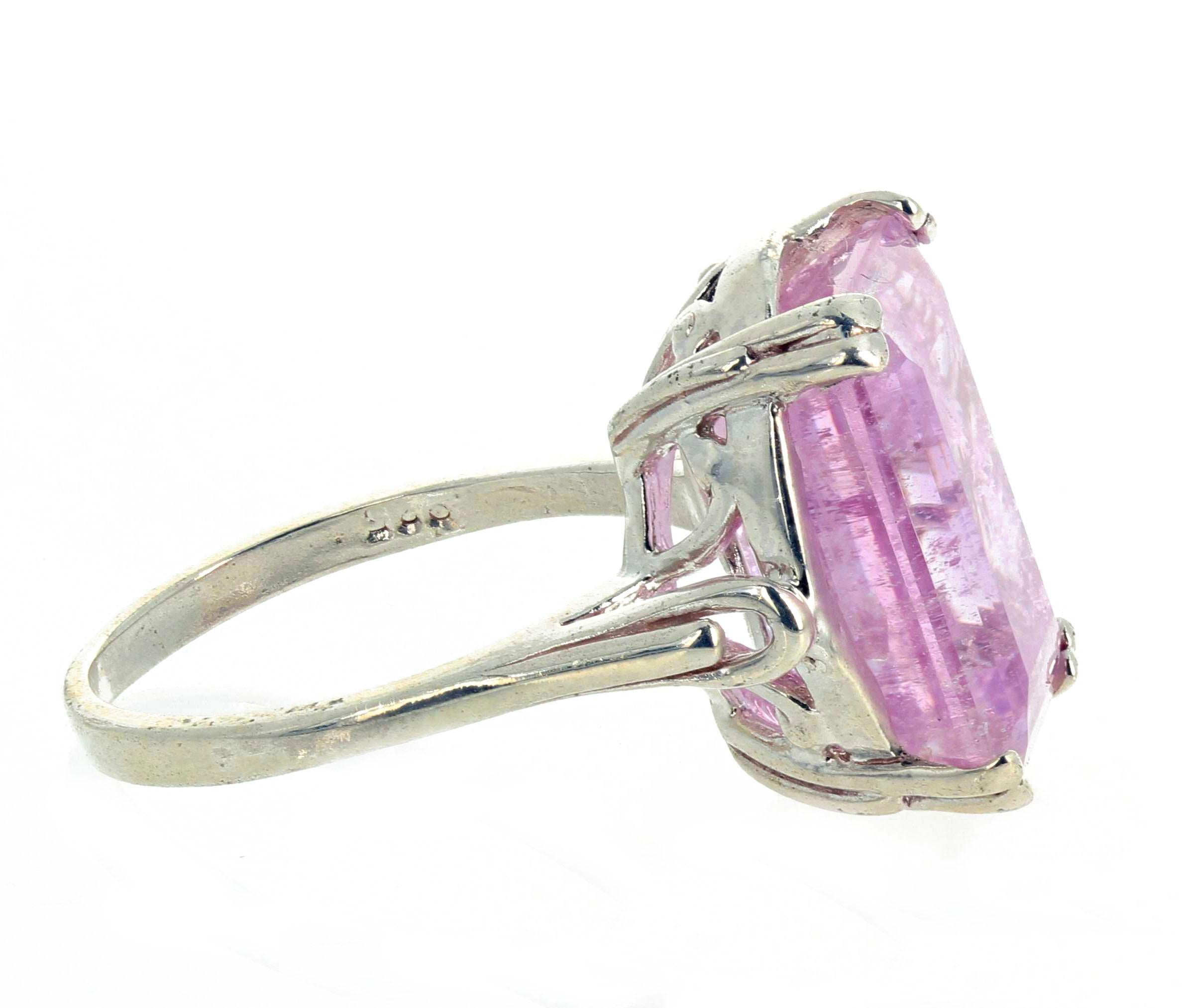 Gemjunky Extraordinary Brillant 12.6 Ct. Pink Kunzite Solitaire Silver Ring In New Condition In Raleigh, NC