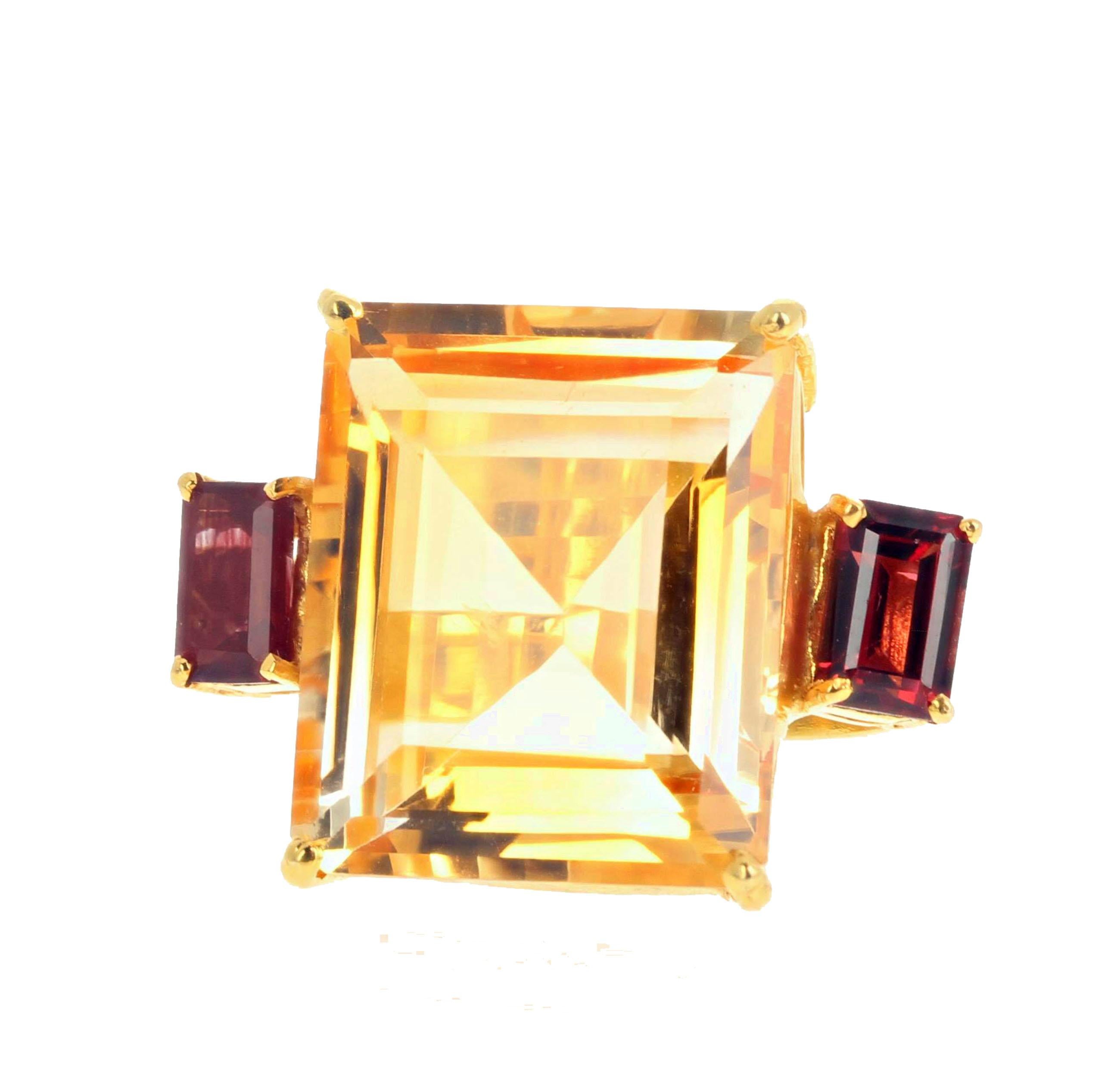 AJD Dramatic Magnificent Huge 13.47Ct Yellow Citrine& Rhodolite Garnet Ring For Sale 2