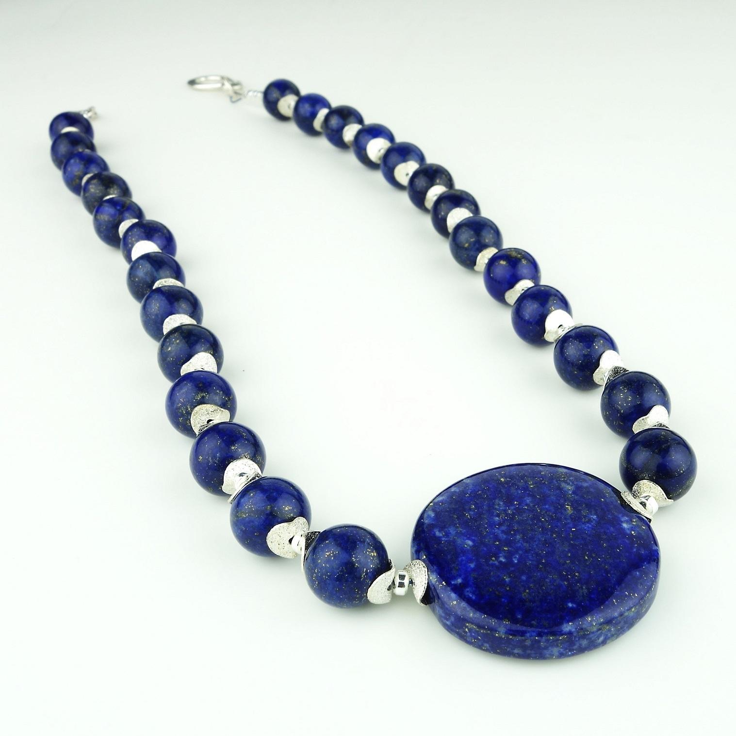 AJD Lovely Lapis Lazuli Necklace In New Condition In Raleigh, NC