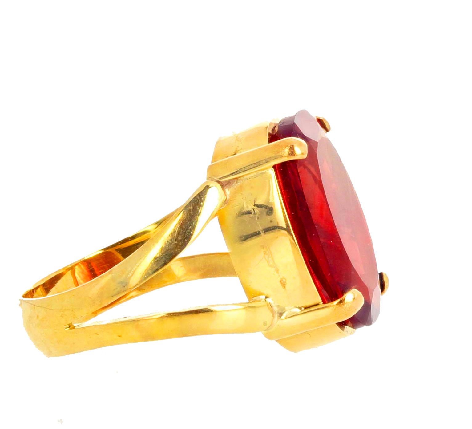 AJD, magnifique bague rare en or jaune 18 carats avec etecine rouge vif orange 8 carats en vente 4