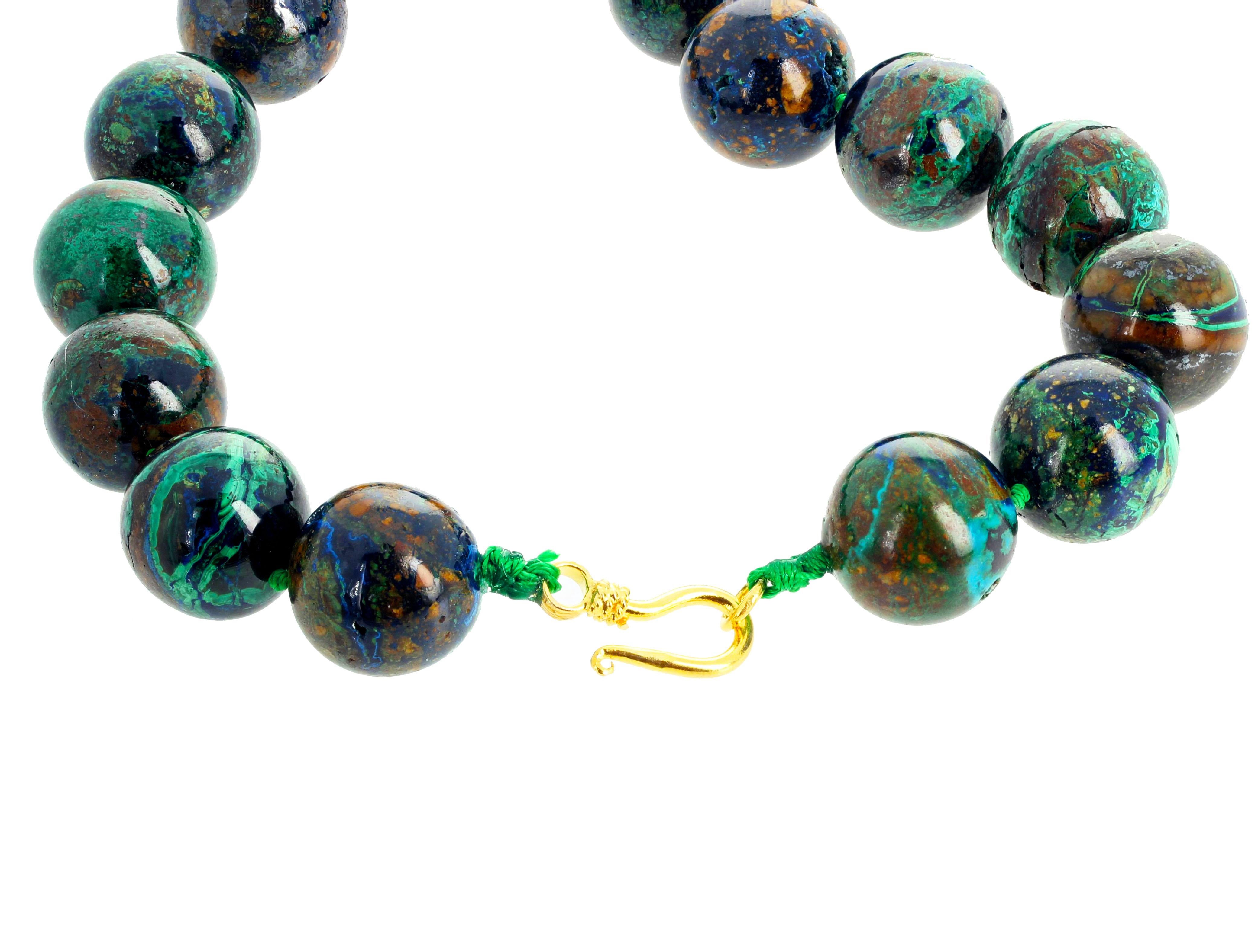 Natural Glowing Azurite/Malachite Natural Combination Gemstone Necklace In New Condition In Raleigh, NC