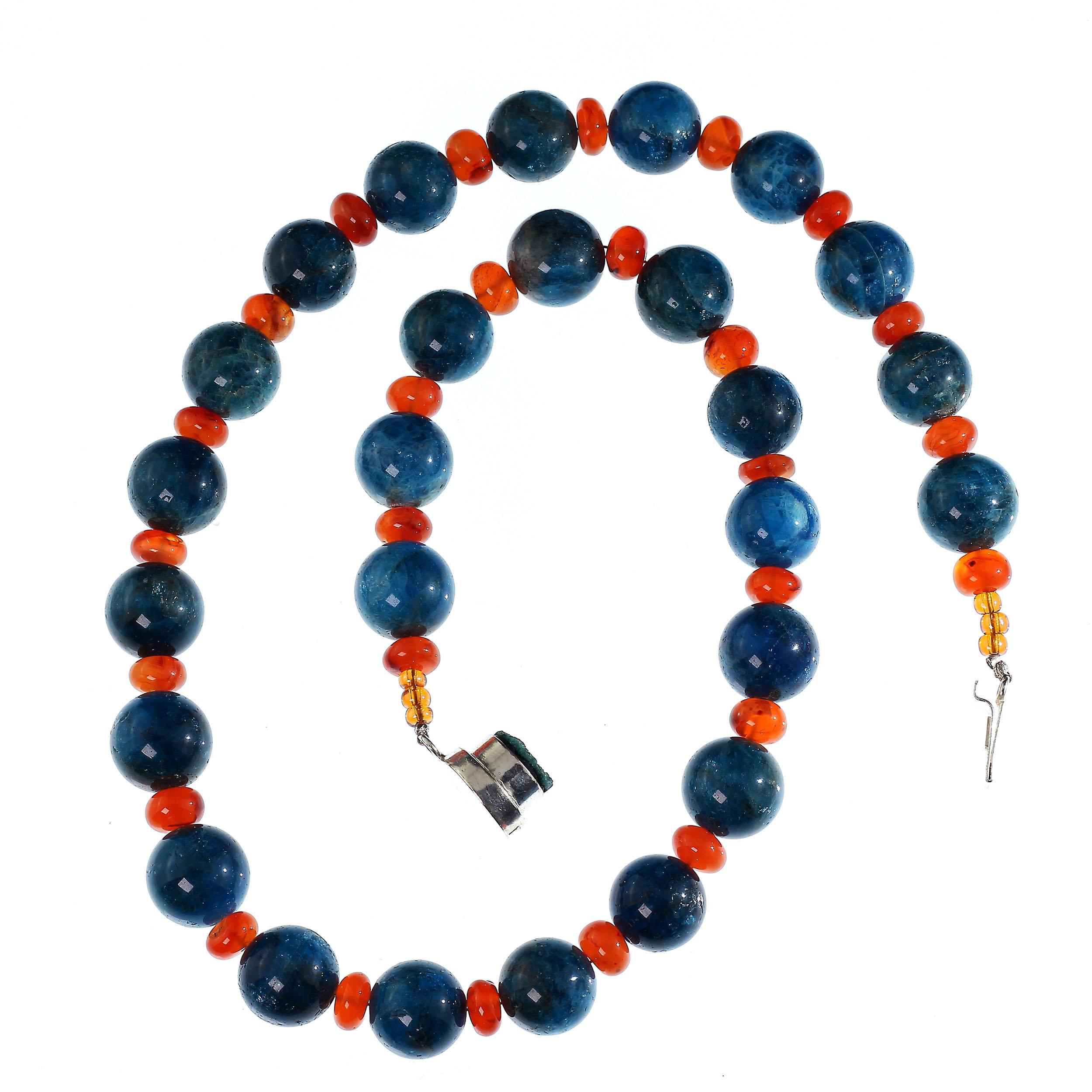AJD 23 Inch Glowing Apatite and Carnelian Necklace In New Condition In Raleigh, NC