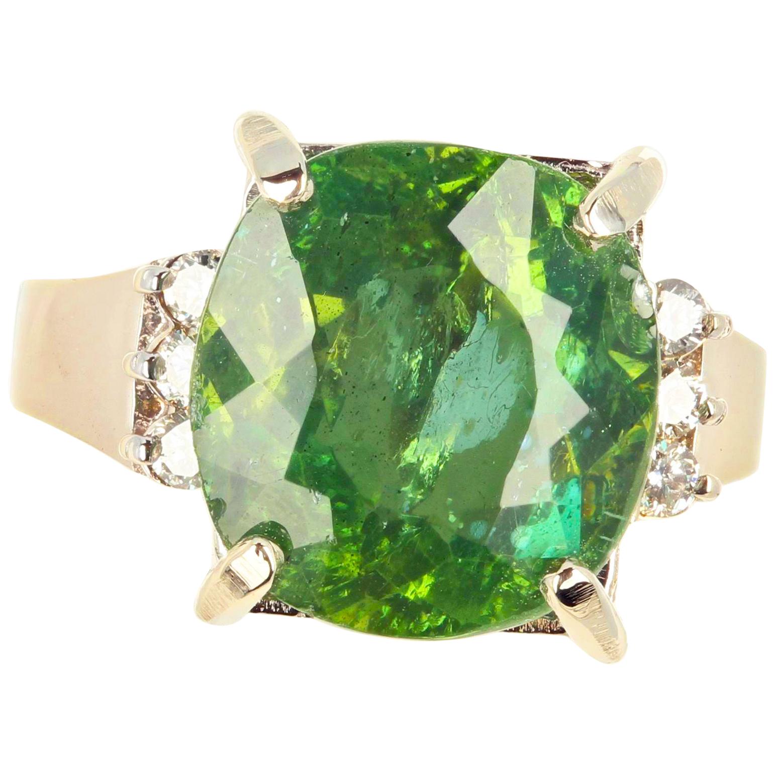 AJD EXTRAORDINARY Glittering Green 8 Carat Madagascar Apatite & Diamonds Ring