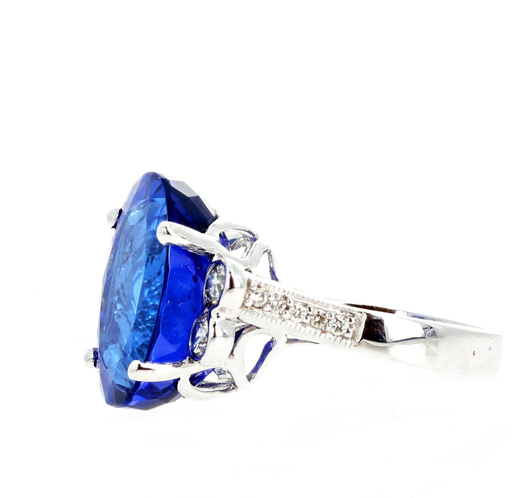 Femenino o masculino AJD ABSOLUTAMENTE MAGNÍFICO Anillo de oro con tanzanita y diamantes auténticos de 15,25 quilates en venta