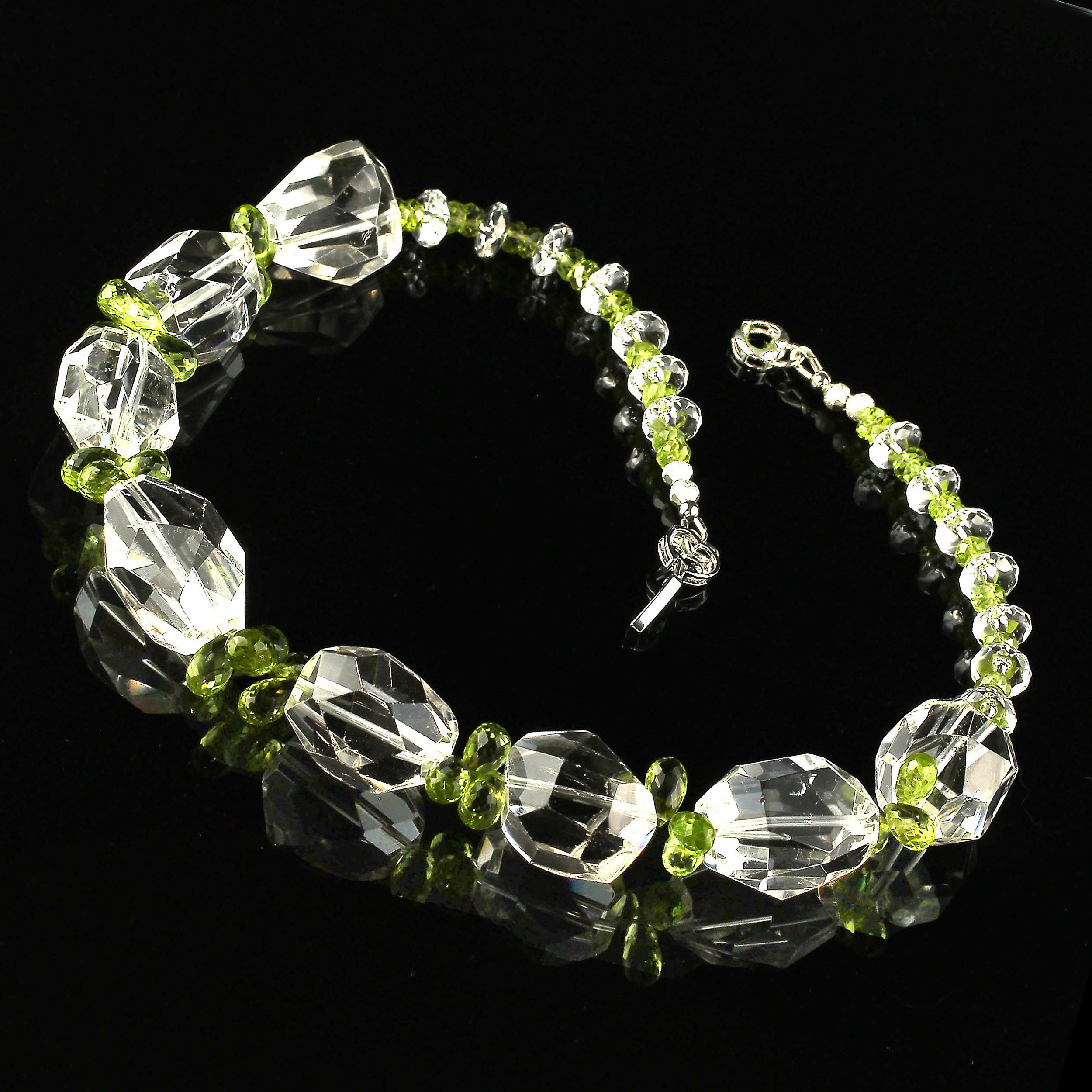 AJD Sparkling Clear Quartz Crystal and Green Peridot Choker Necklace In New Condition In Raleigh, NC