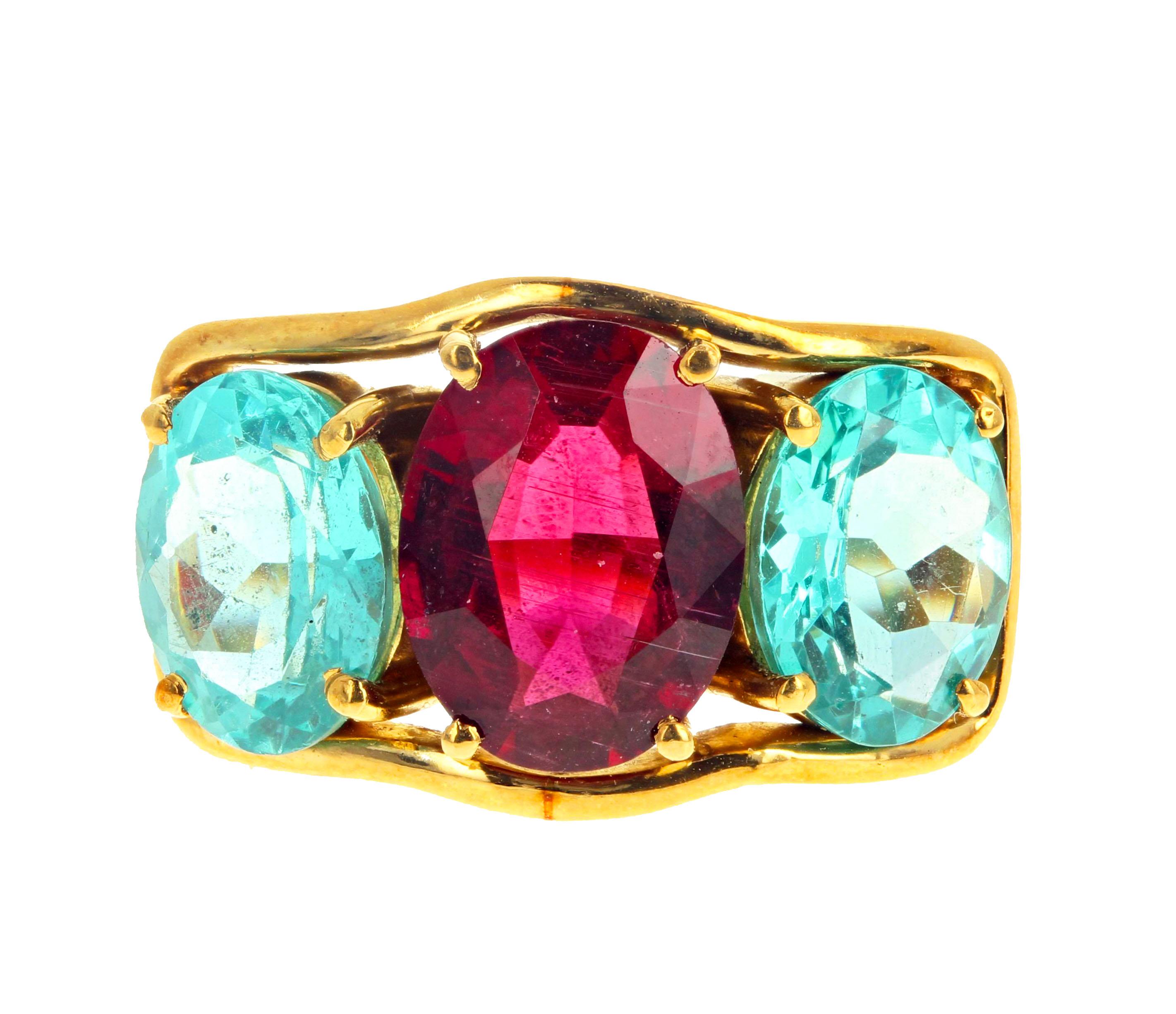 AJD Classic 3 Carat Intense Red Tourmaline & Apatite 18 Karat Gold Ring 2