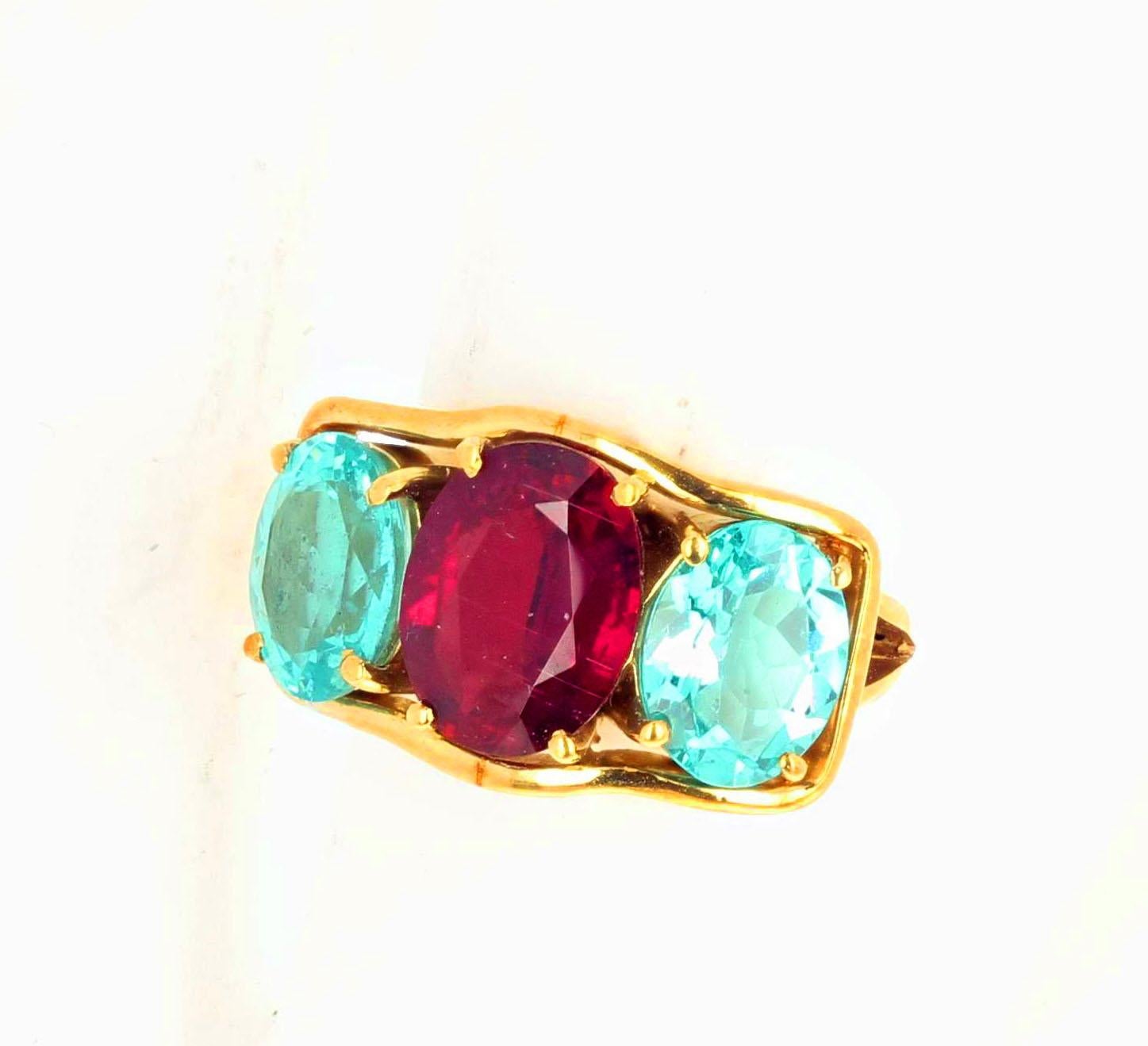 AJD Classic 3 Carat Intense Red Tourmaline & Apatite 18 Karat Gold Ring 3