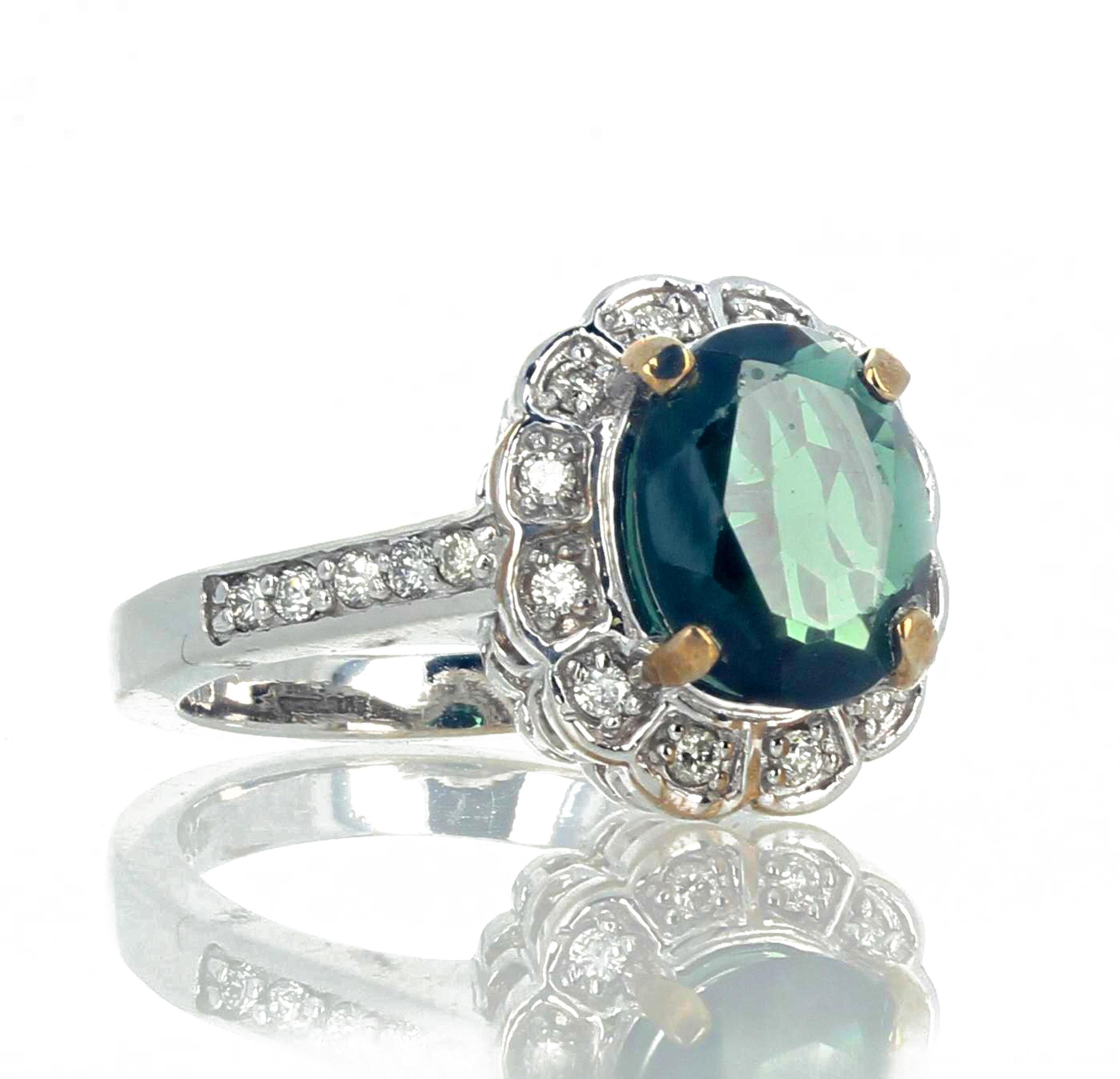 AJD Intensely Glowing 2.23 Ct Green Apatite & White Diamonds Ring For Sale 6