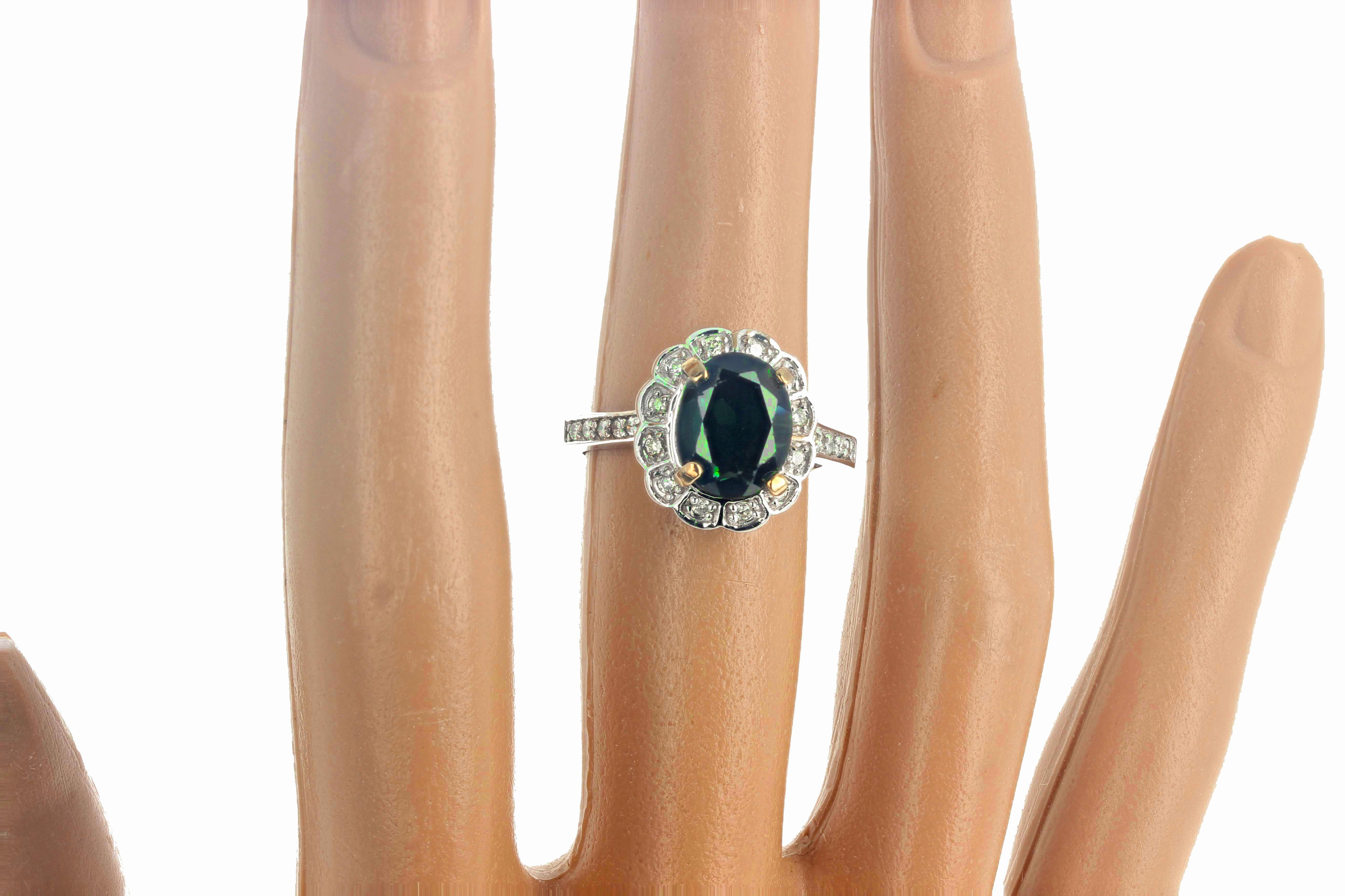 AJD Intensely Glowing 2.23 Ct Green Apatite & White Diamonds Ring For Sale 7