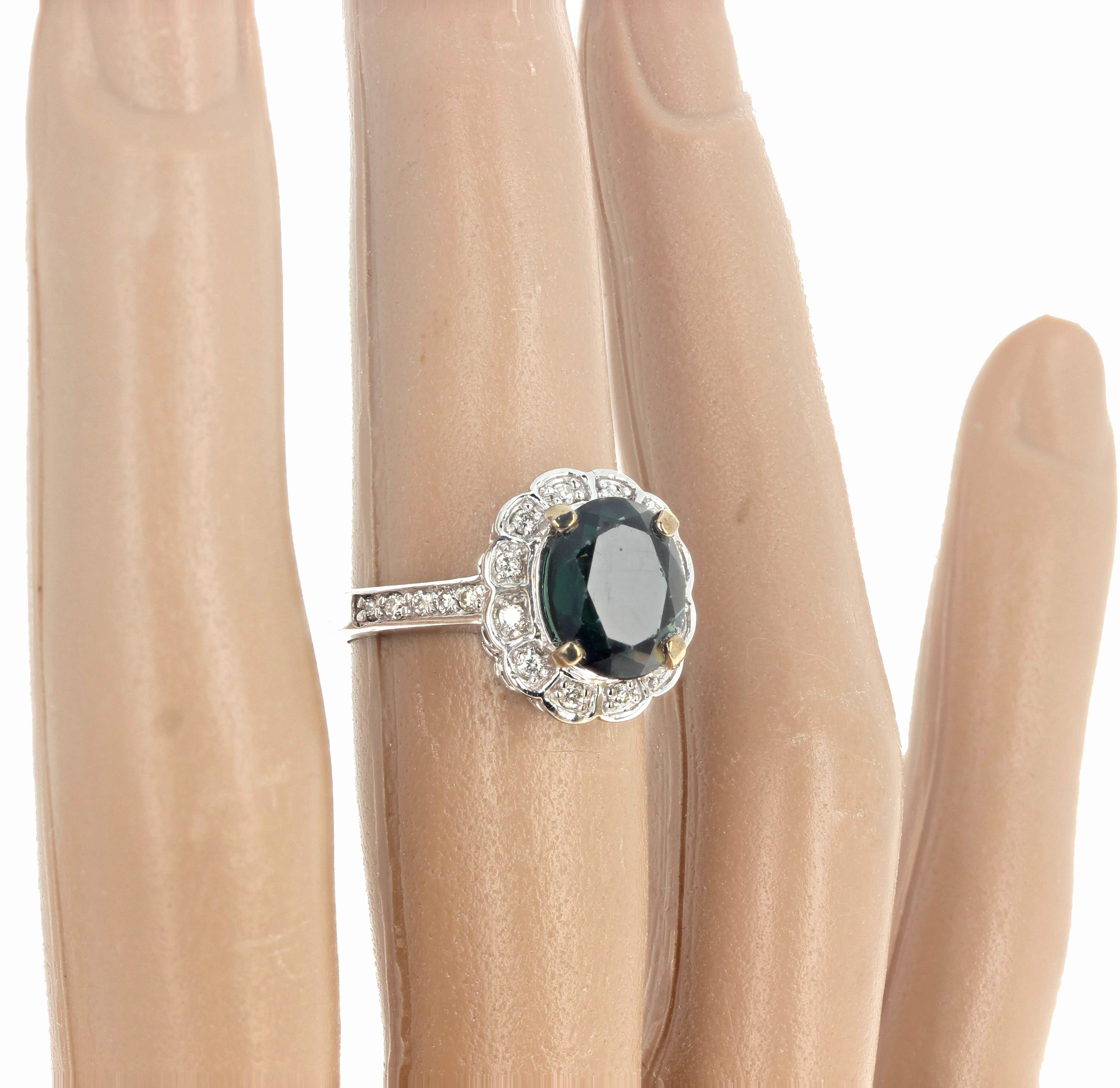 Women's or Men's AJD Intensely Glowing 2.23 Ct Green Apatite & White Diamonds Ring For Sale