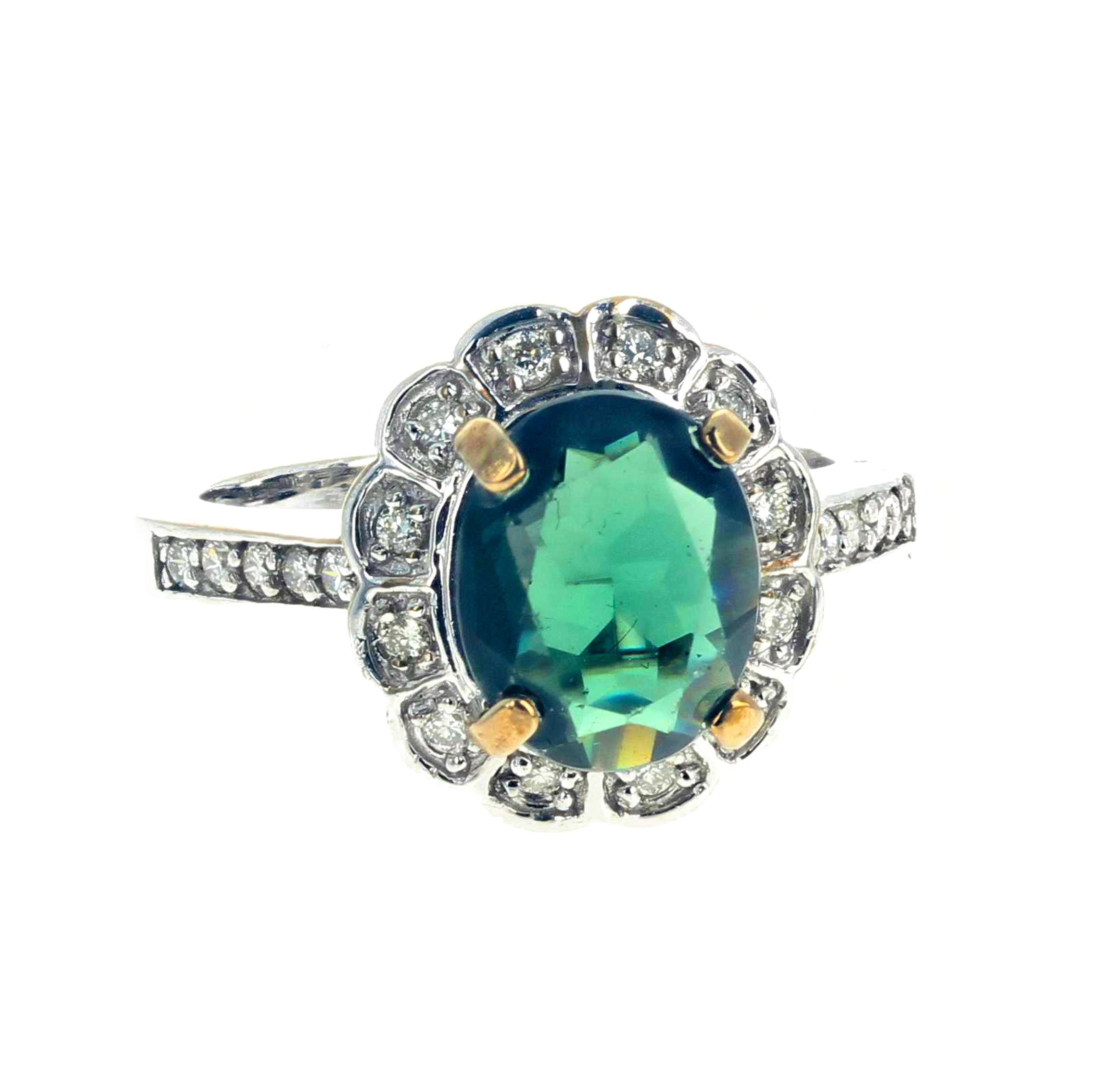 AJD Intensely Glowing 2.23 Ct Green Apatite & White Diamonds Ring For Sale 2