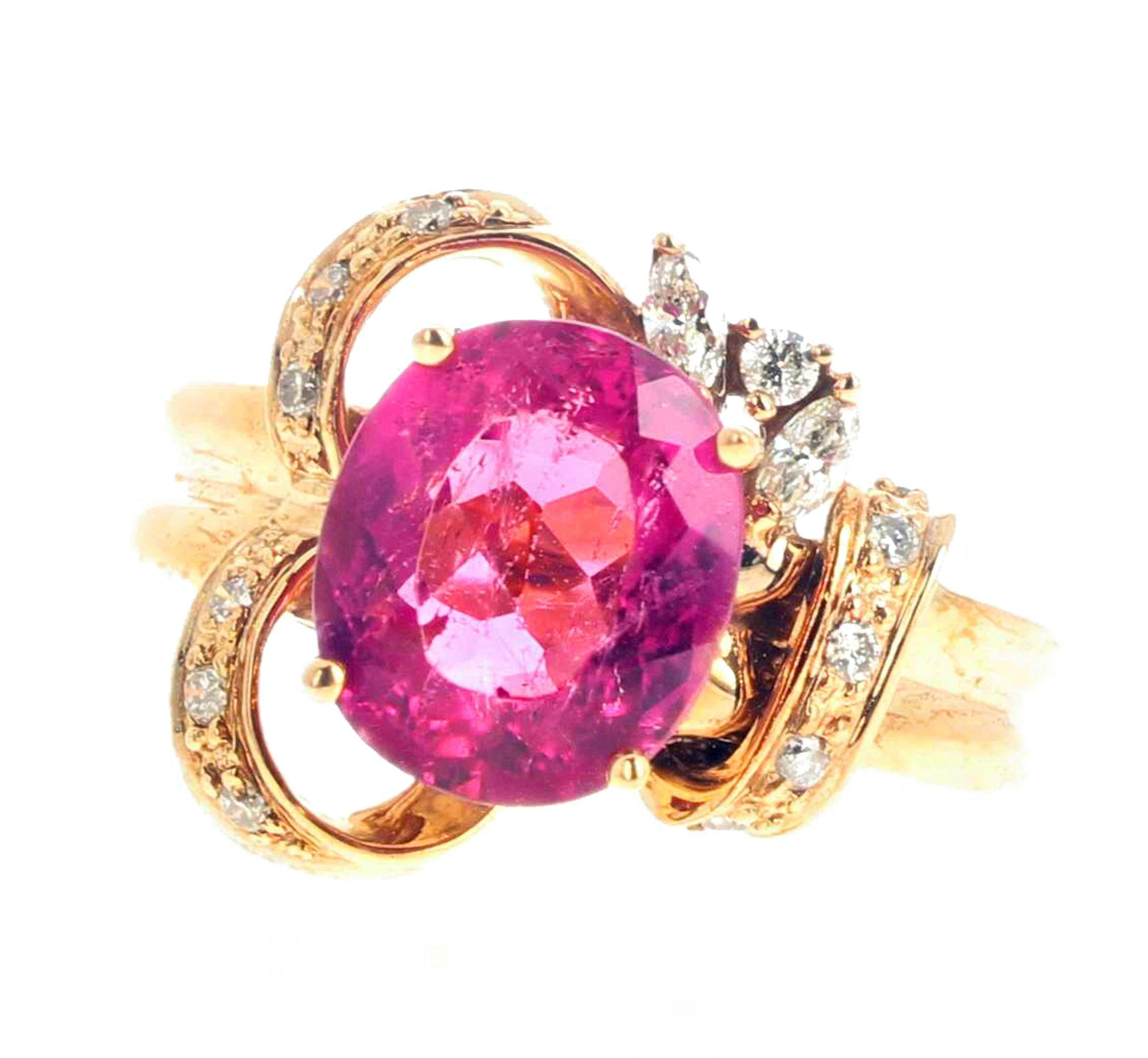 AJD Elegant Stunningly Designed 3.7 Ct. Rubelite Tourmaline & Diamonds Gold Ring In New Condition For Sale In Raleigh, NC
