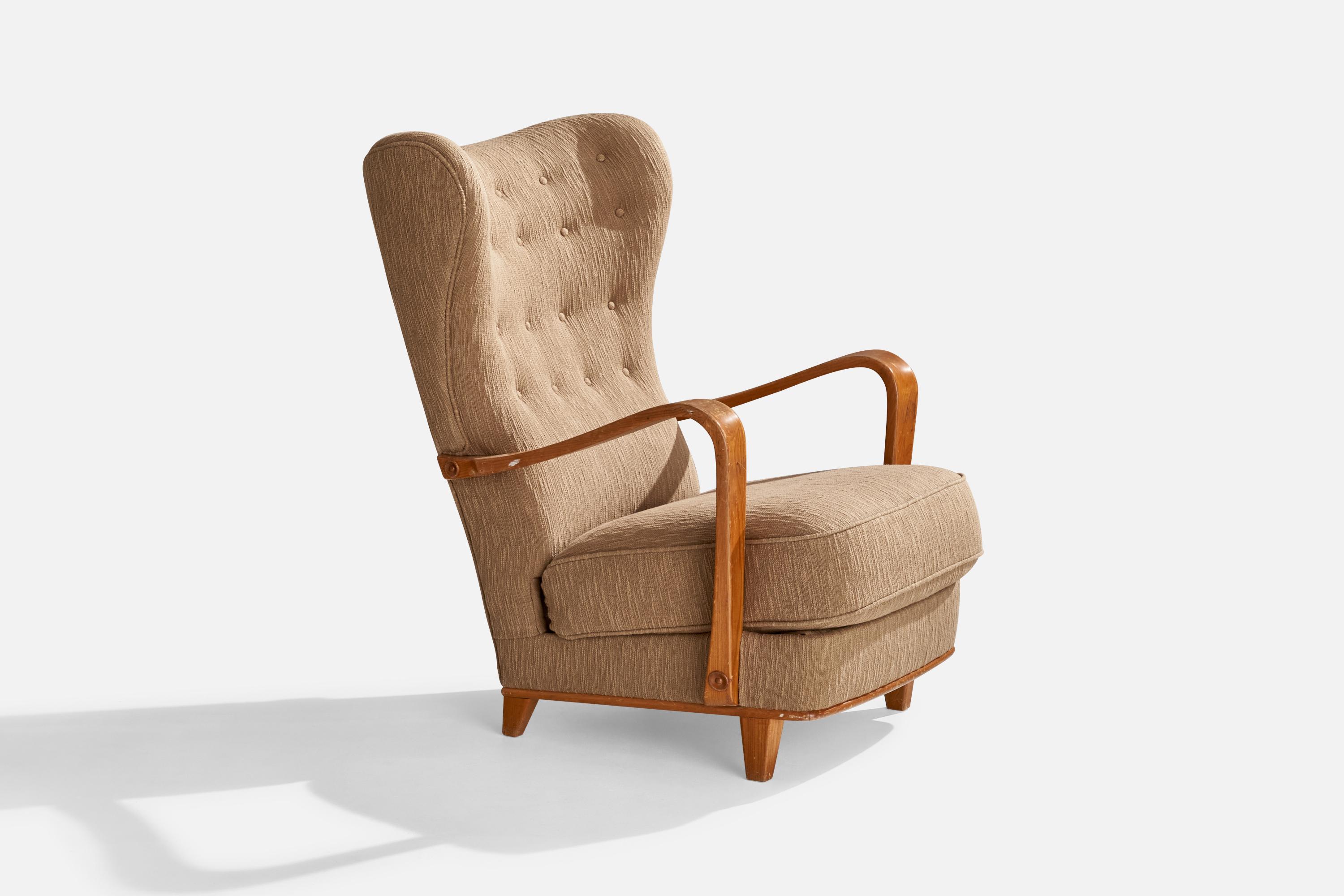 An elm and brown fabric lounge chair produced by Gemla Diö, Sweden, c. 1940s.

Seat height: 18”