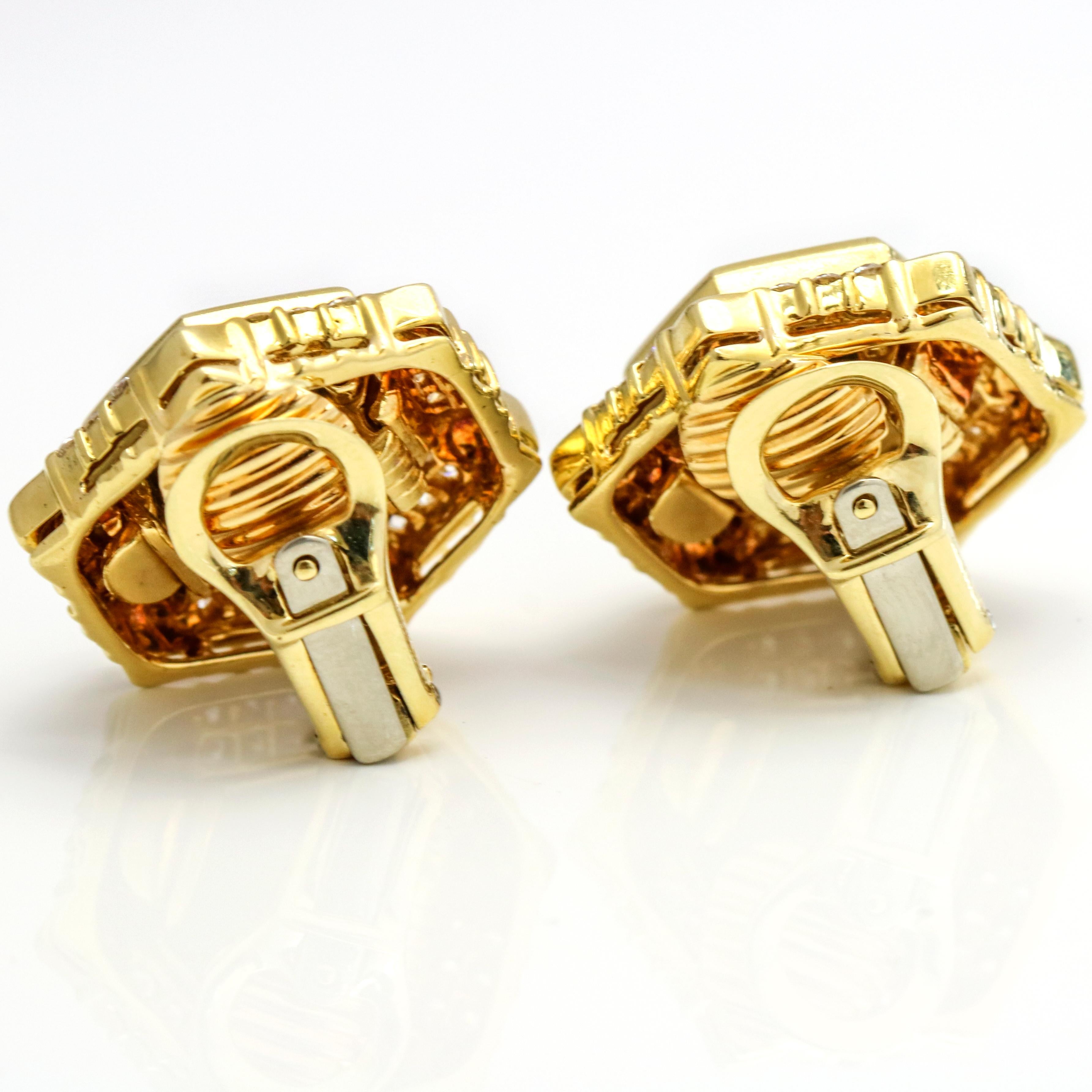 Gemlok 18K Gold Black Onyx Mother of Pearl Exchangeable Gemstone Stud Earrings For Sale 1