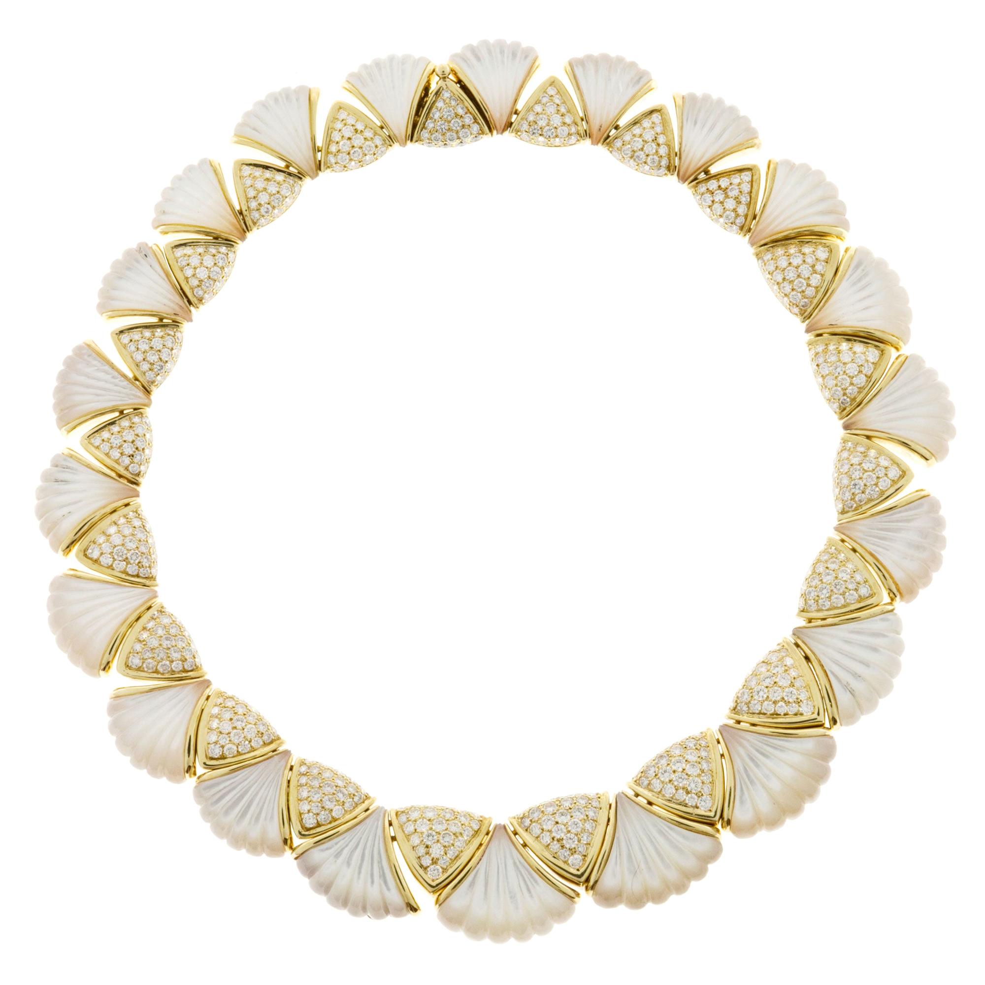 Gemlok Diamond Mother of Pearl Gold Necklace﻿