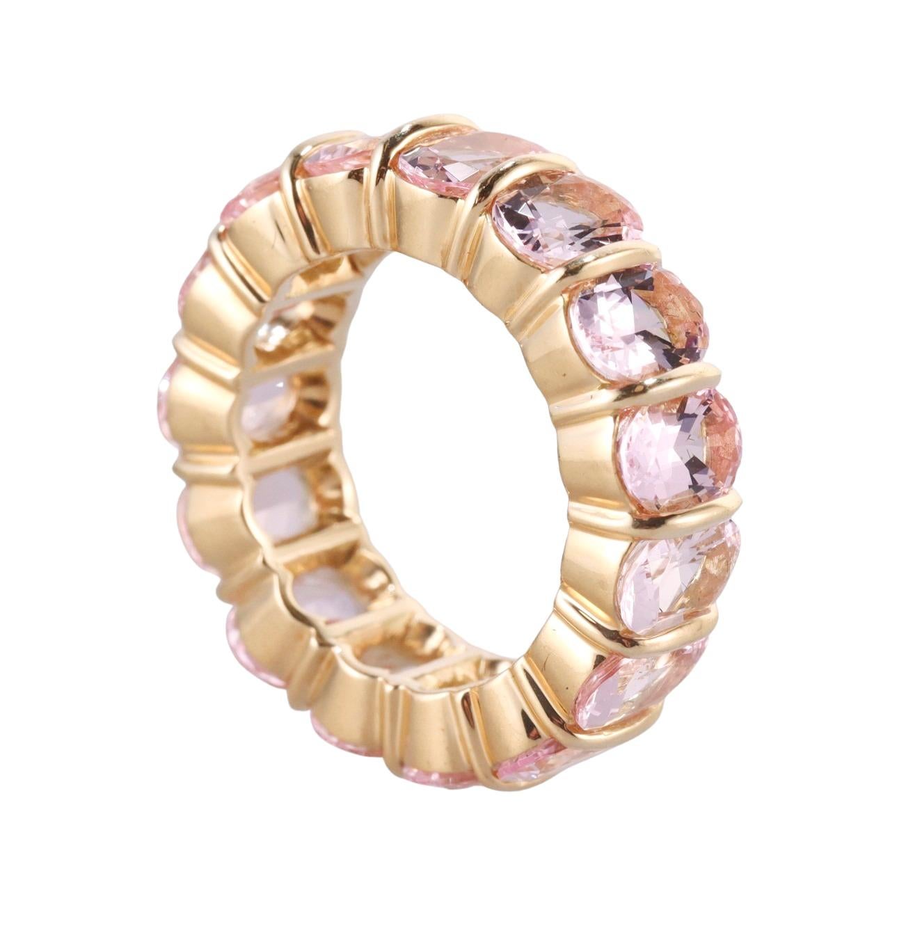 GemLok Oval Kunzit Gold Eternity Band Ring (Ovalschliff) im Angebot