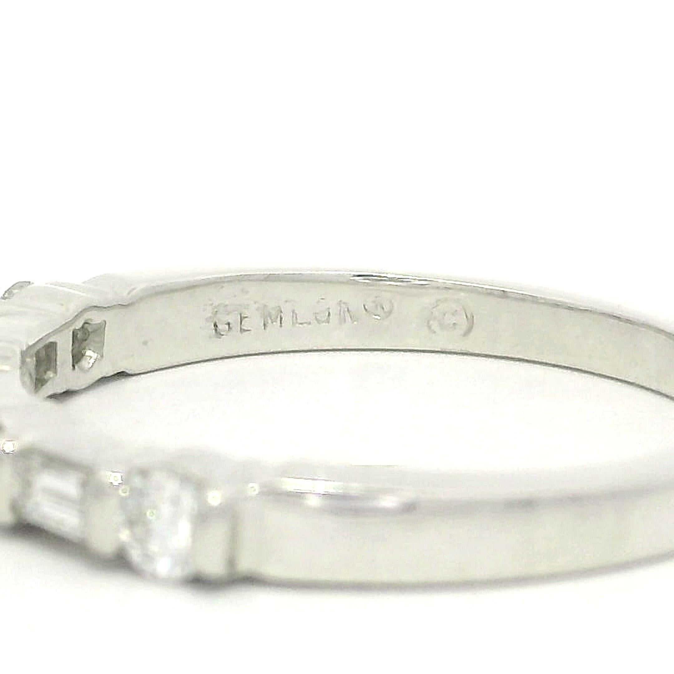 Gemlok Platinum 0.55ctw Alternating Emerald & Round Cut Diamond Band Ring In Excellent Condition For Sale In Montclair, NJ