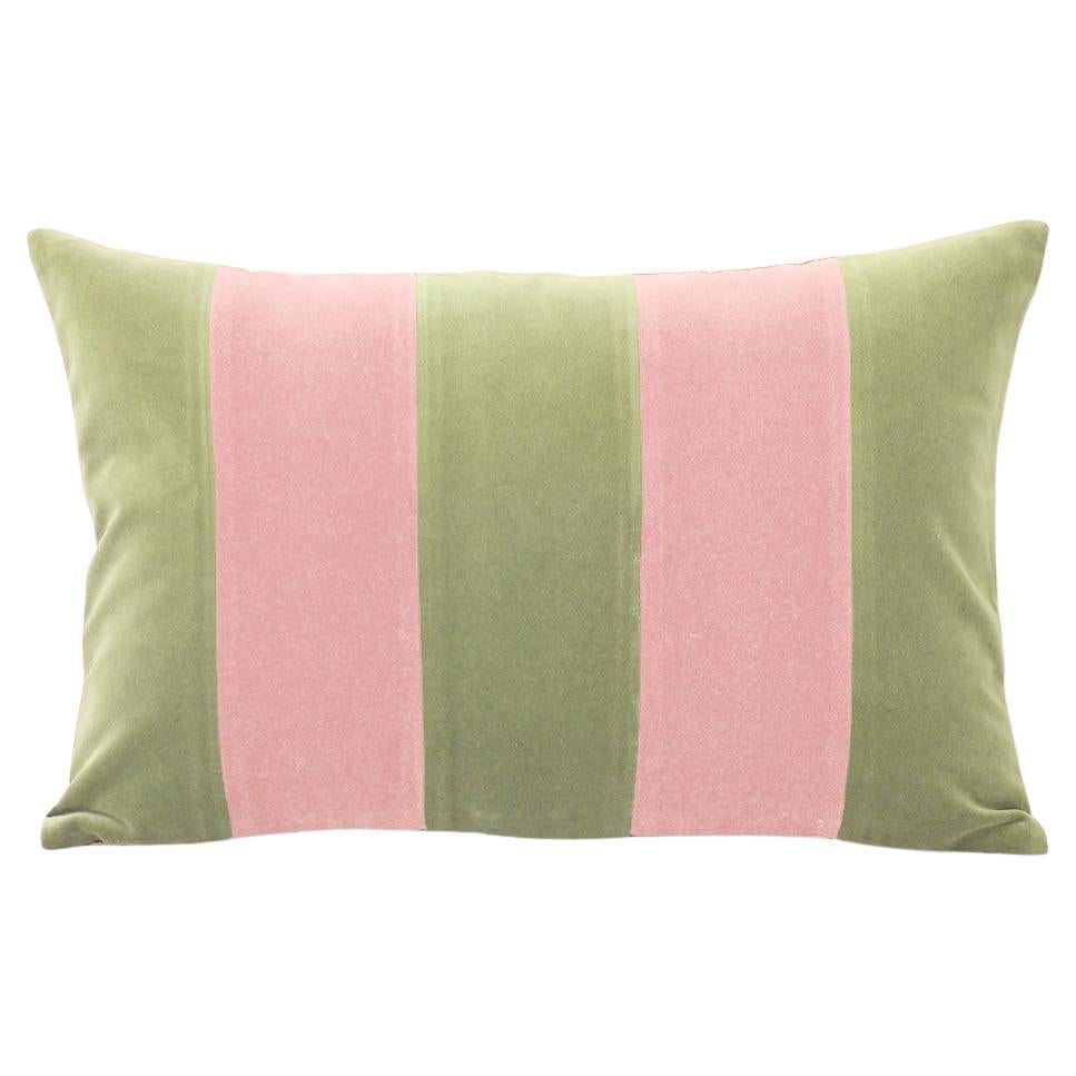 GEMMA II Coussin décoratif de luxe fait main en velours vert menthe et rose en vente