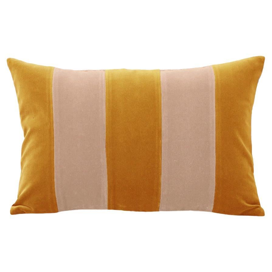 Coussin décoratif Deluxe fait main GEMMA II moutarde et cappuccino velours