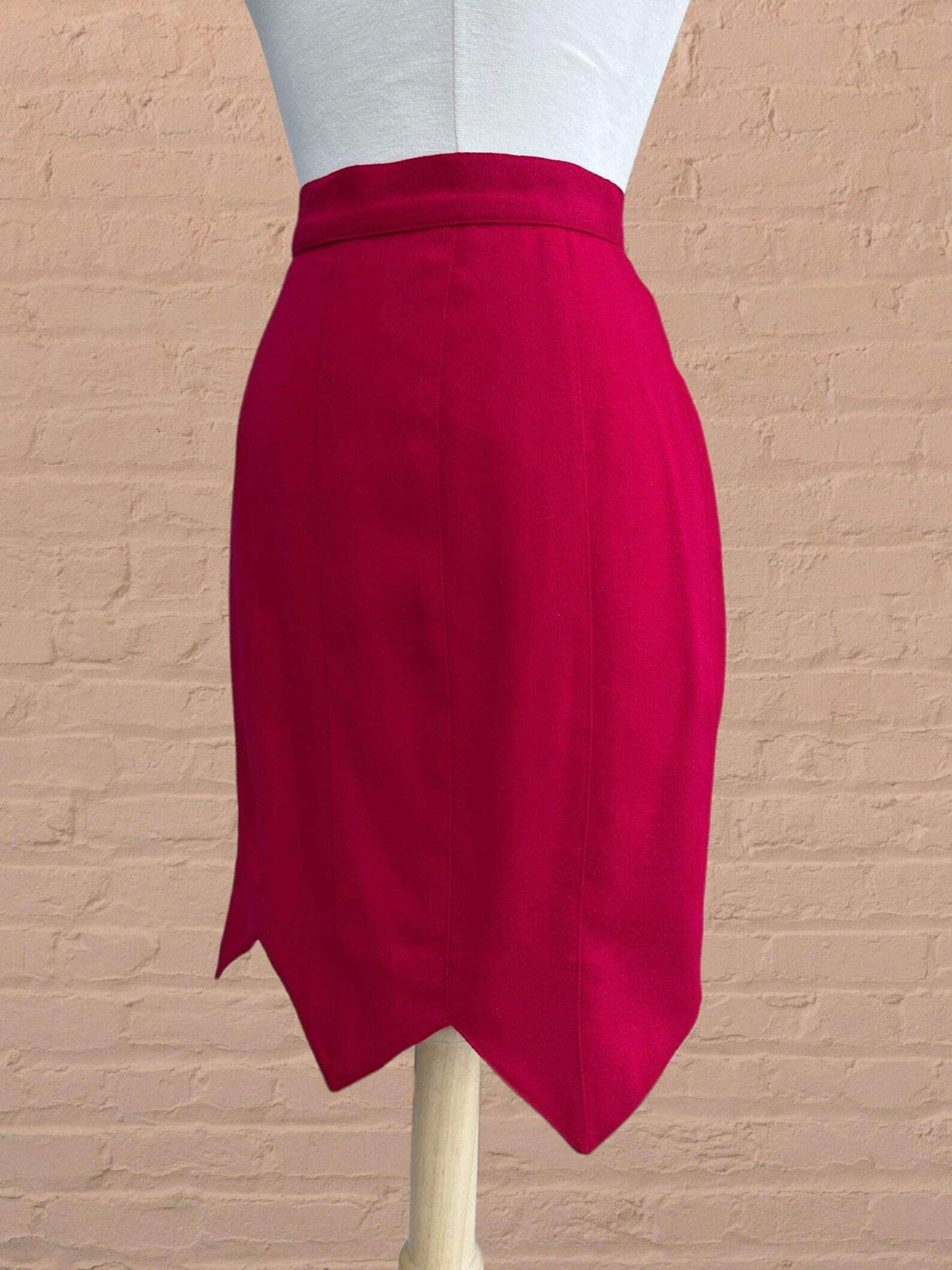 Women's Gemma Kahng Berry Pink Wool Mini Skirt, Circa 1990s For Sale