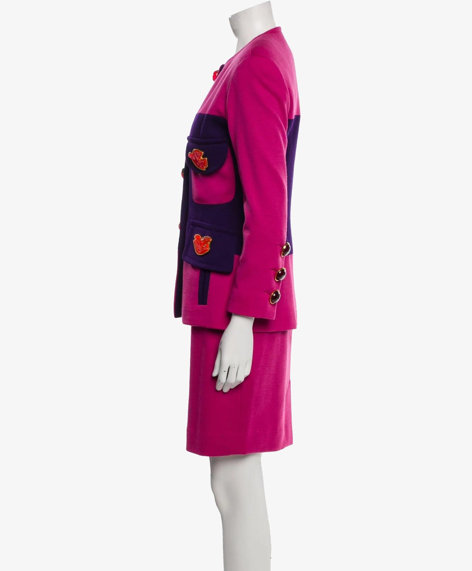 Donna GEMMA KAHNG - Set di gonne in lana rosa vintage con bottoni in vendita