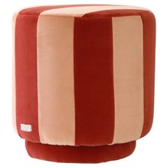 Pouf ottomano moderno organico a righe GEMMA in velluto color mattone e cammello