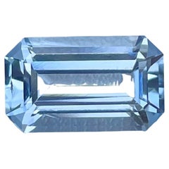 Gemmed Icy-blue Aquamarine 2.60 carats Emerald Cut Natural Pakistani Gemstone