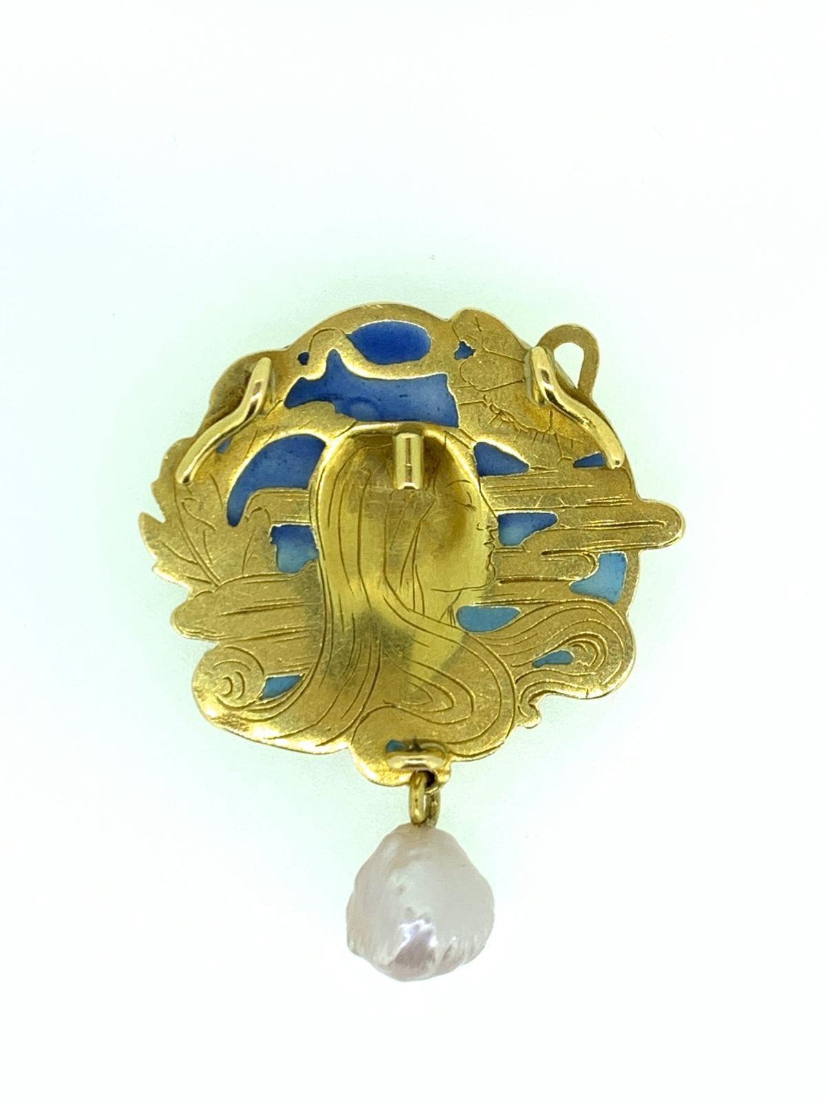 Gemolithos Art Nouveau Enamel and Natural Pearl Pendant, 1900s By Louis Zorra In Excellent Condition For Sale In Munich, DE