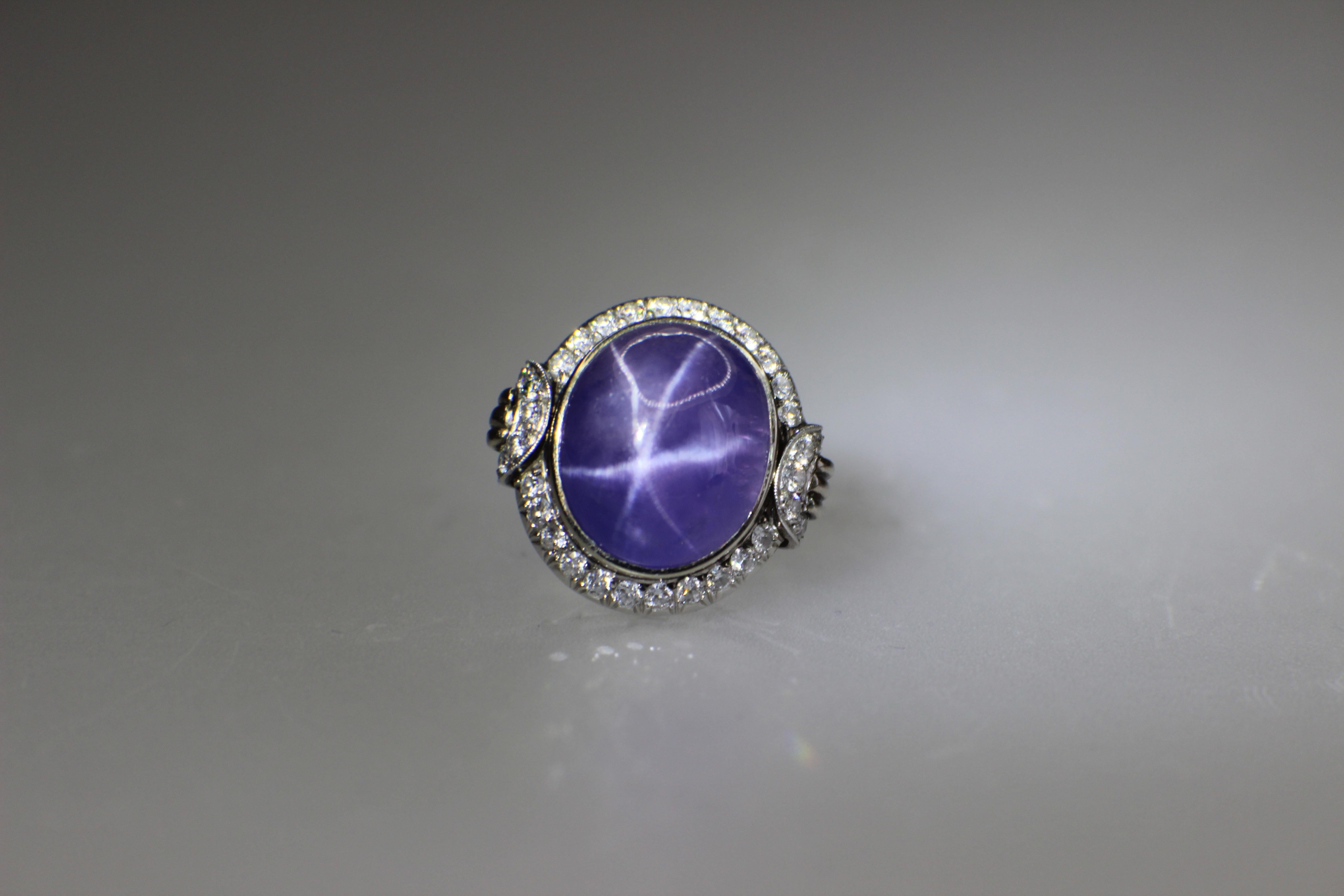 GEMOLITHOS Natural Star, Purple Sapphire & Diamond Ring, est. weight of sapphire ,  24.0 ct 1930´s