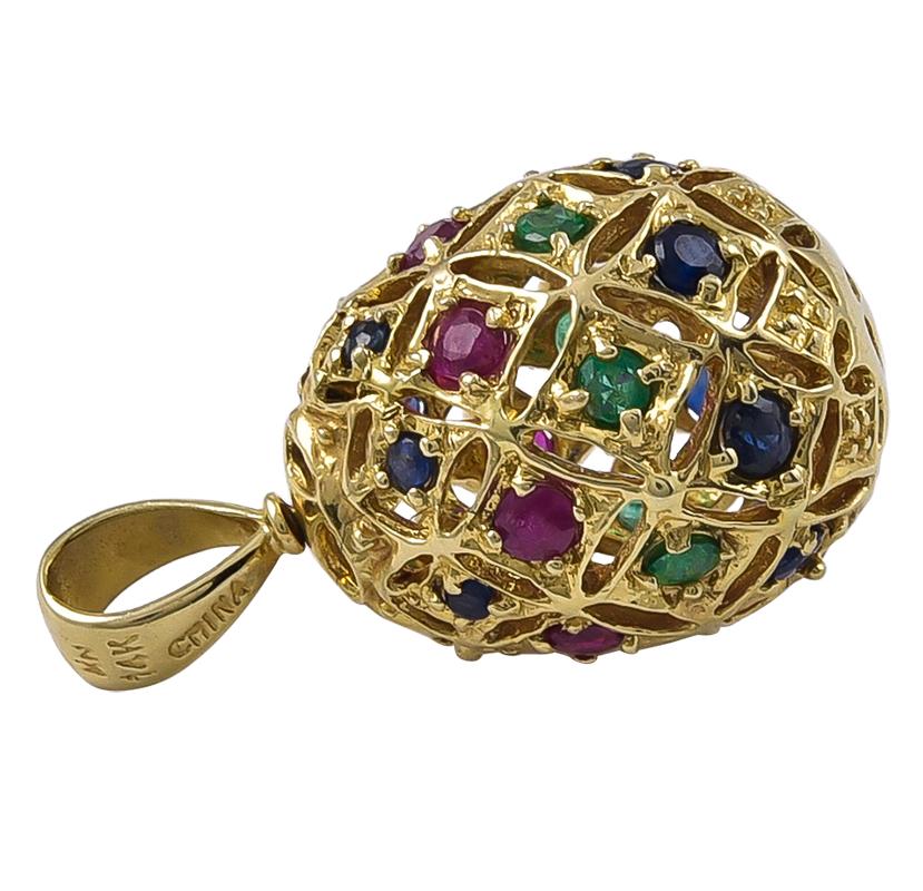 Gemset Gold Egg Charm In Excellent Condition In New York, NY