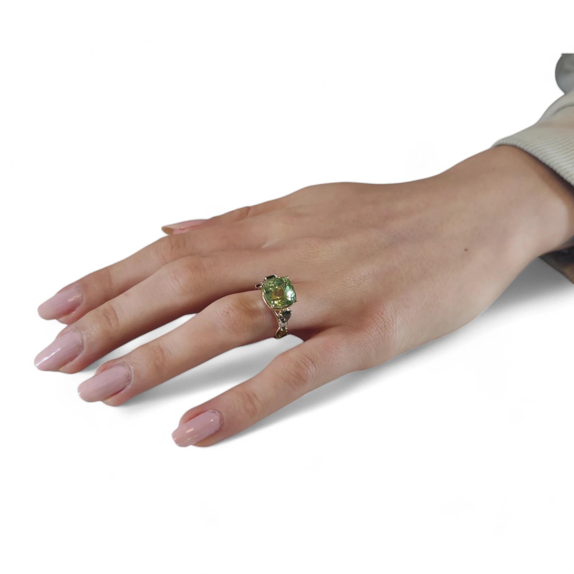 Contemporary Gemstone 14k Gold Ring with Genuine green tourmaline and Diamonds ring for Women For Sale
