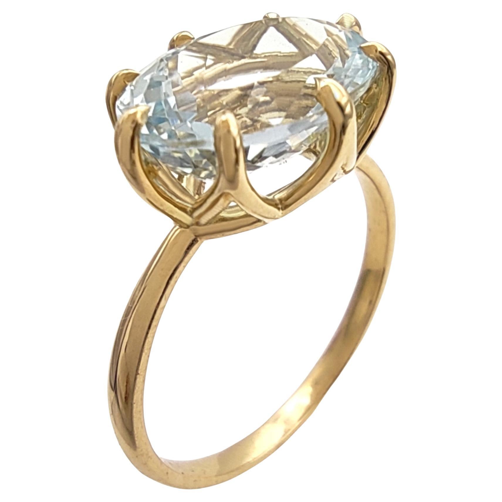Aquamarine 3, 38ct Oval Cut  Engagement Ring, 18k Yellow Gold, Resizable For Sale