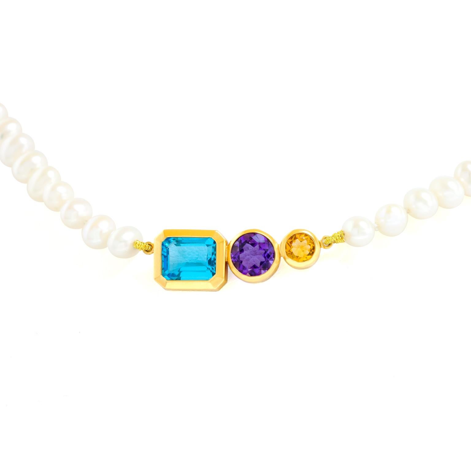 Round Cut Gemstone and Pearl Neckalce For Sale