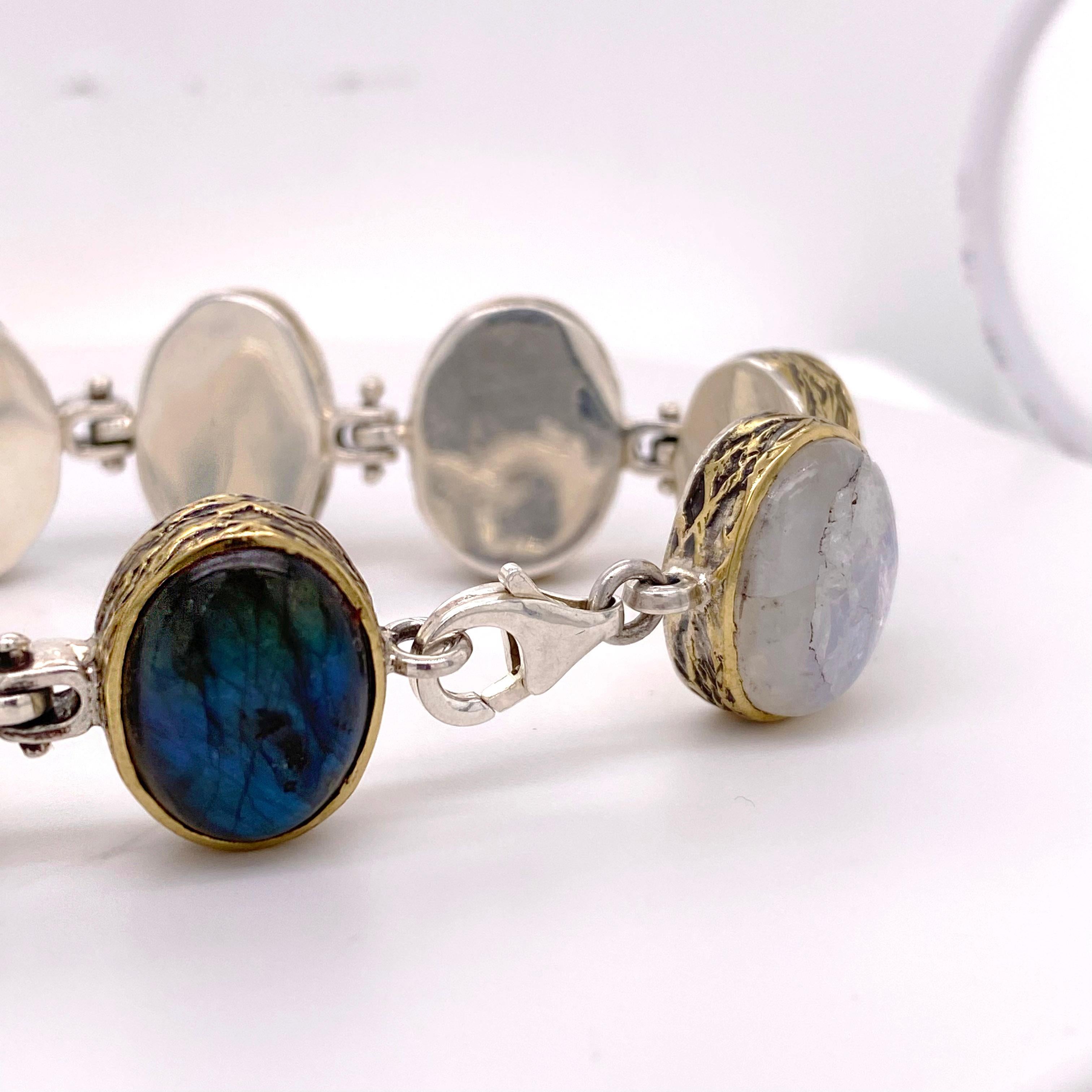 Taille ovale Bracelet à maillons en pierres de lune, topaze, quartz citrine, labradorite et alliage en vente