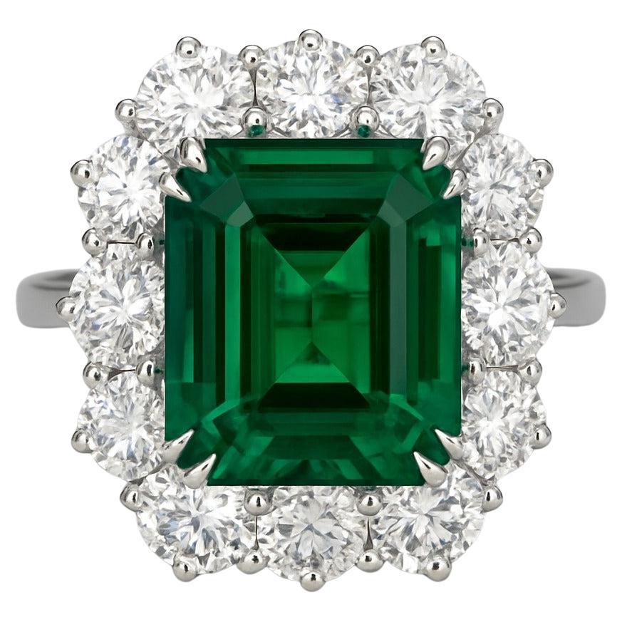 Gemstone Masterpiece Gubelin 9.15 Carat Minor Oil Colombian Emerald Ring For Sale