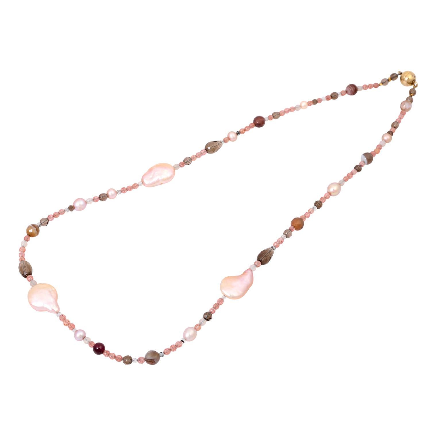 Mixed Cut Gemstone necklace with agates For Sale