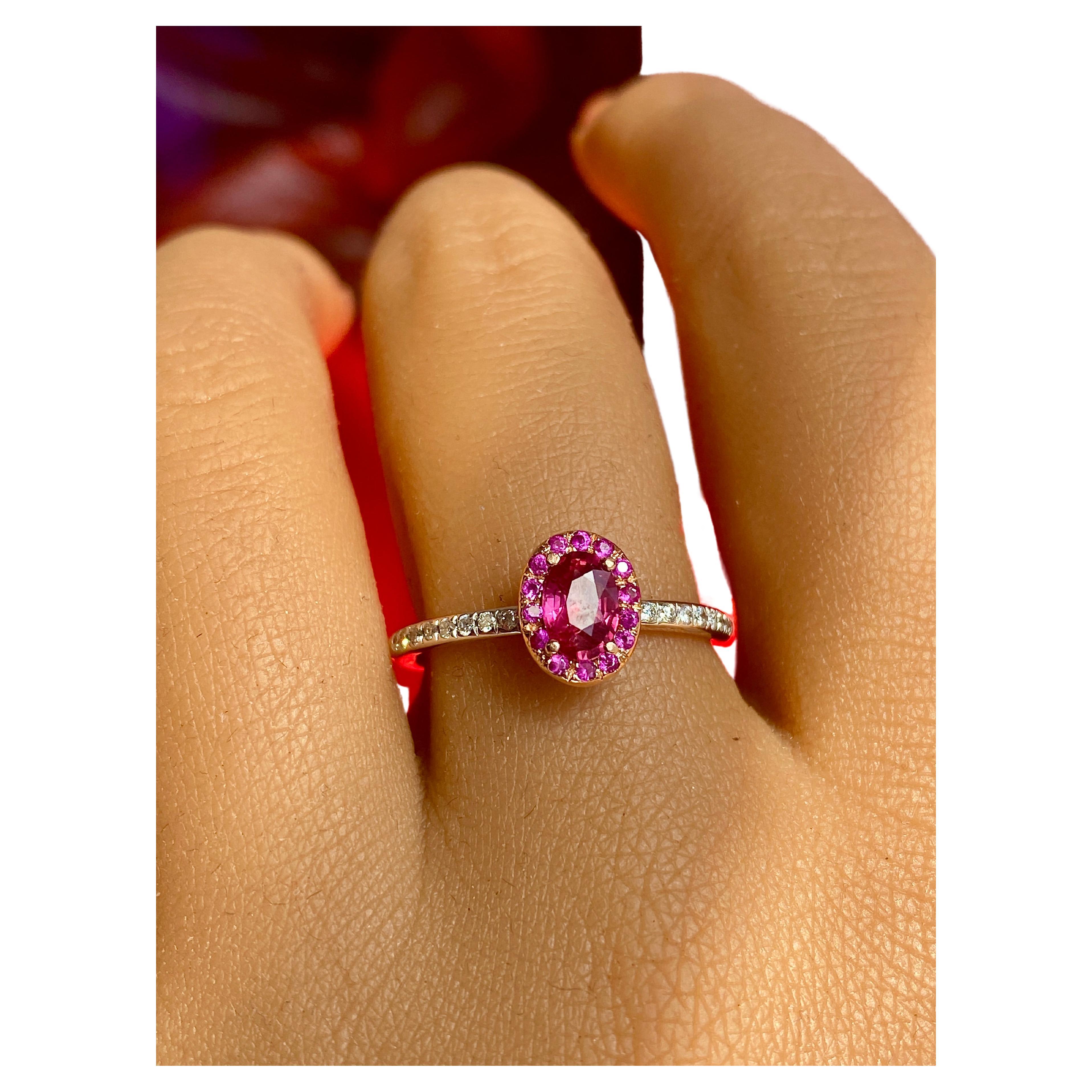 Bague solitaire en pierre précieuse, bague en rubis et diamants, bague empilable en or rose massif 14 carats en vente