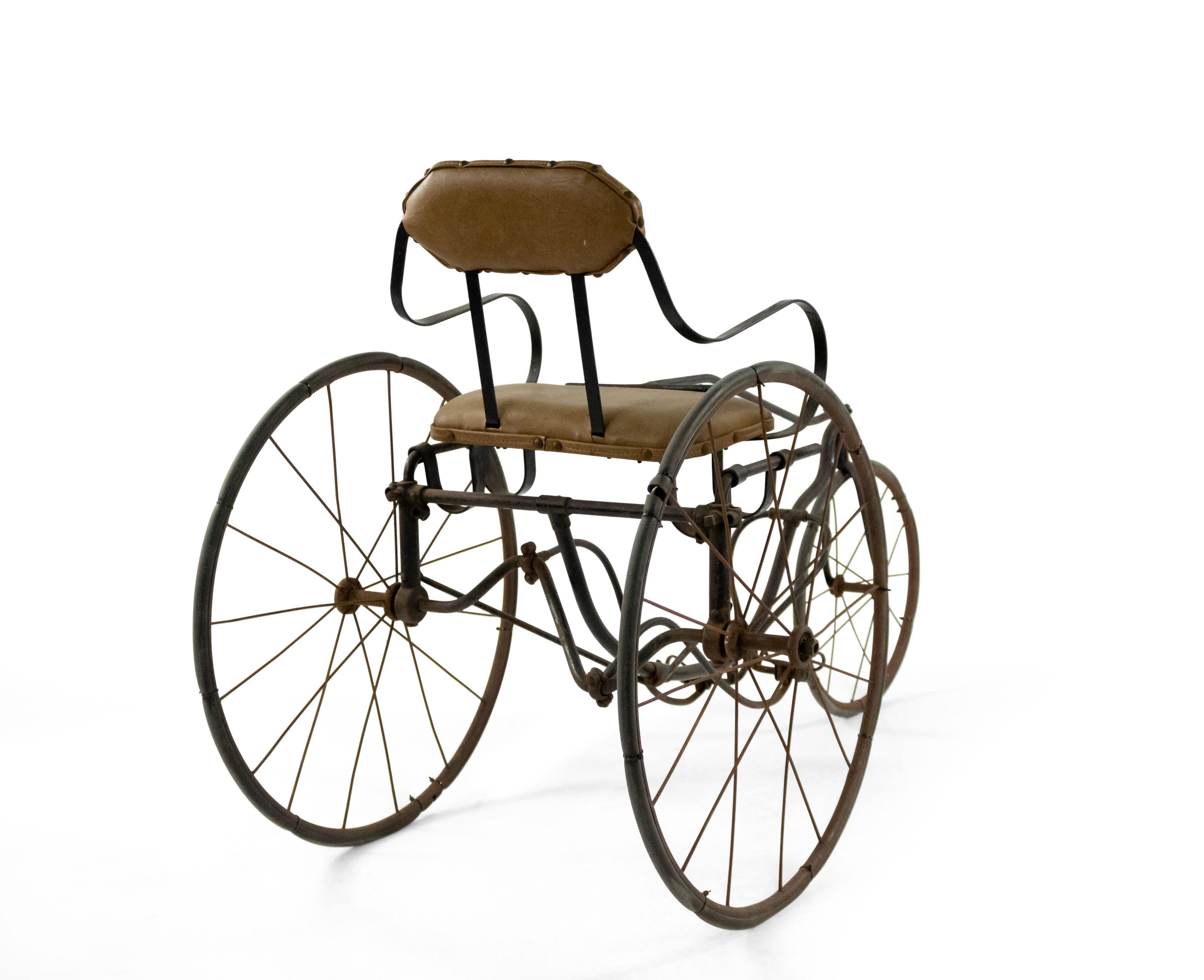 Gendron Wheel Company American Victorian Iron Tricycle For Sale 3