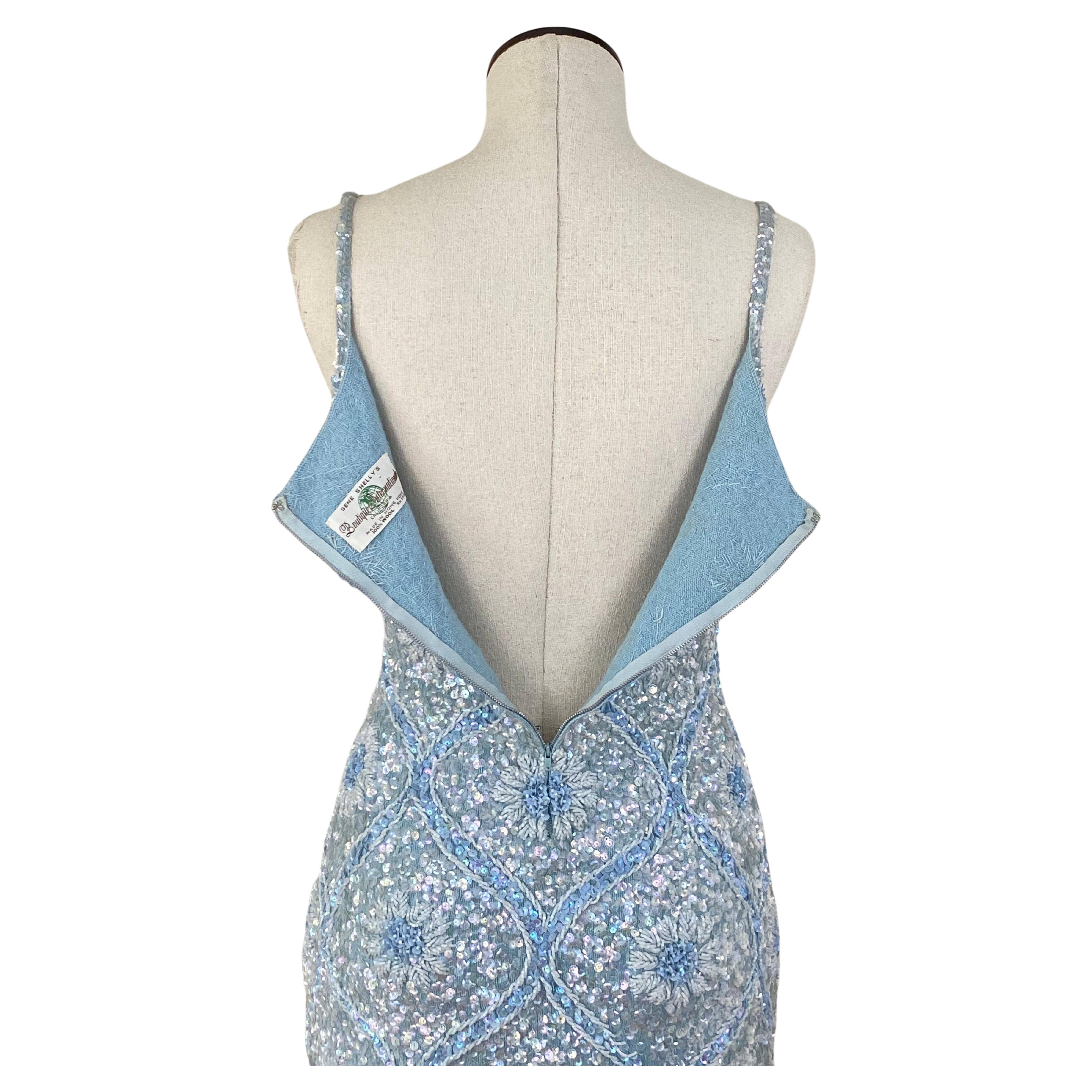 Gene Shelly Vintage Iridescent Blue Sequin Daisies Wiggle Dress Circa 1960s SM/M In Good Condition In North Attleboro, MA
